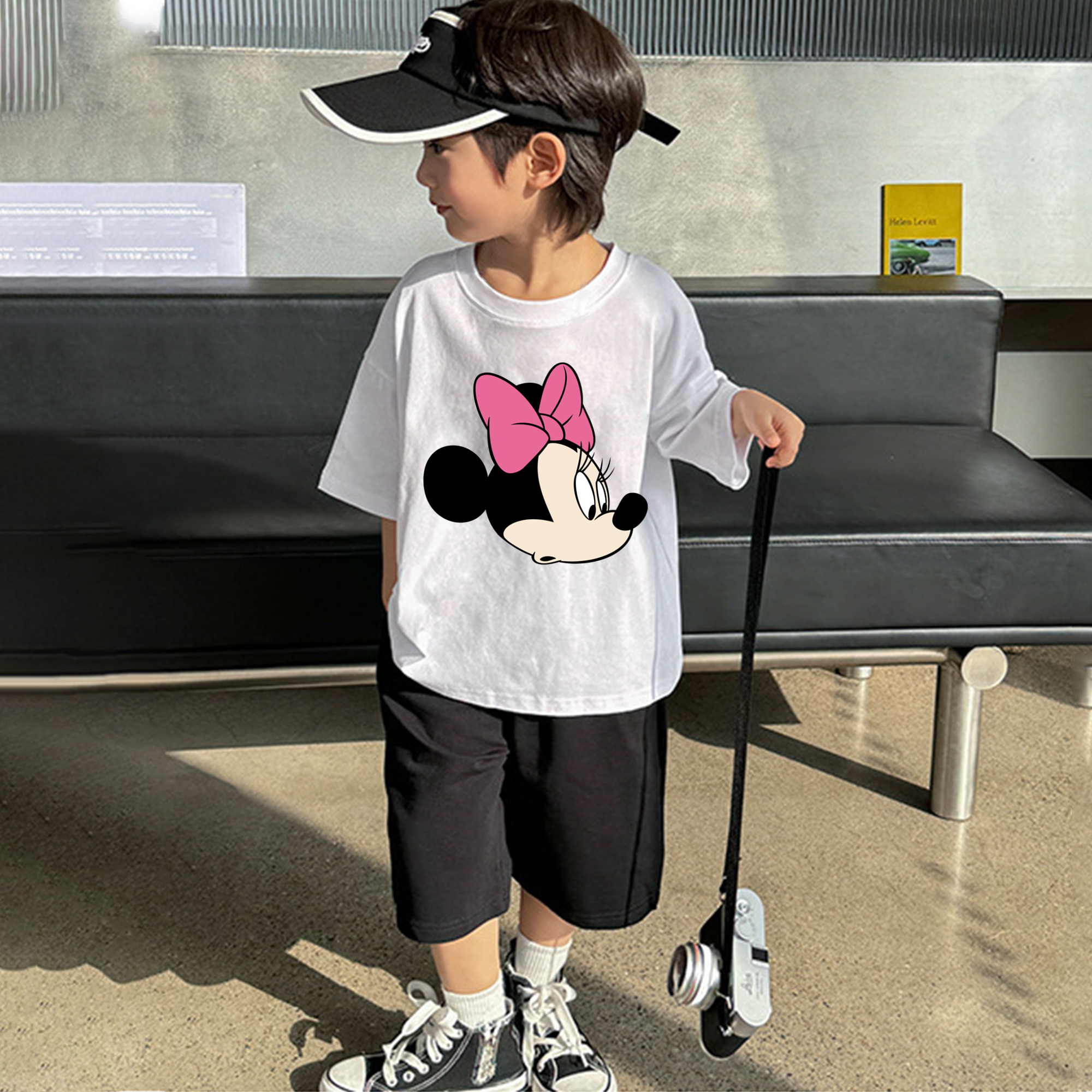 ミッキーマウス Mickey Mouse 綿100％キッズTシャツ（フロントプリント）