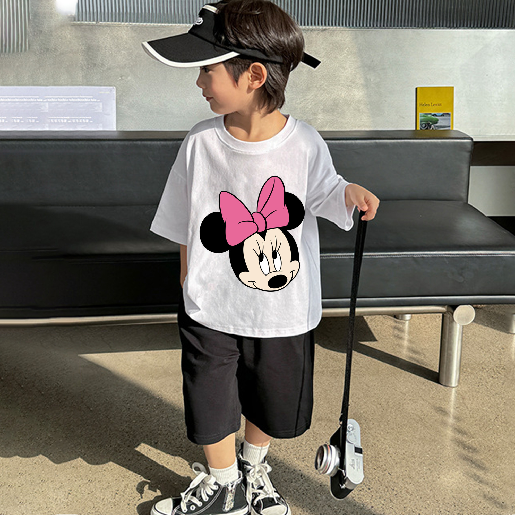 ミッキーマウス Mickey Mouse 綿100％キッズTシャツ（フロントプリント）