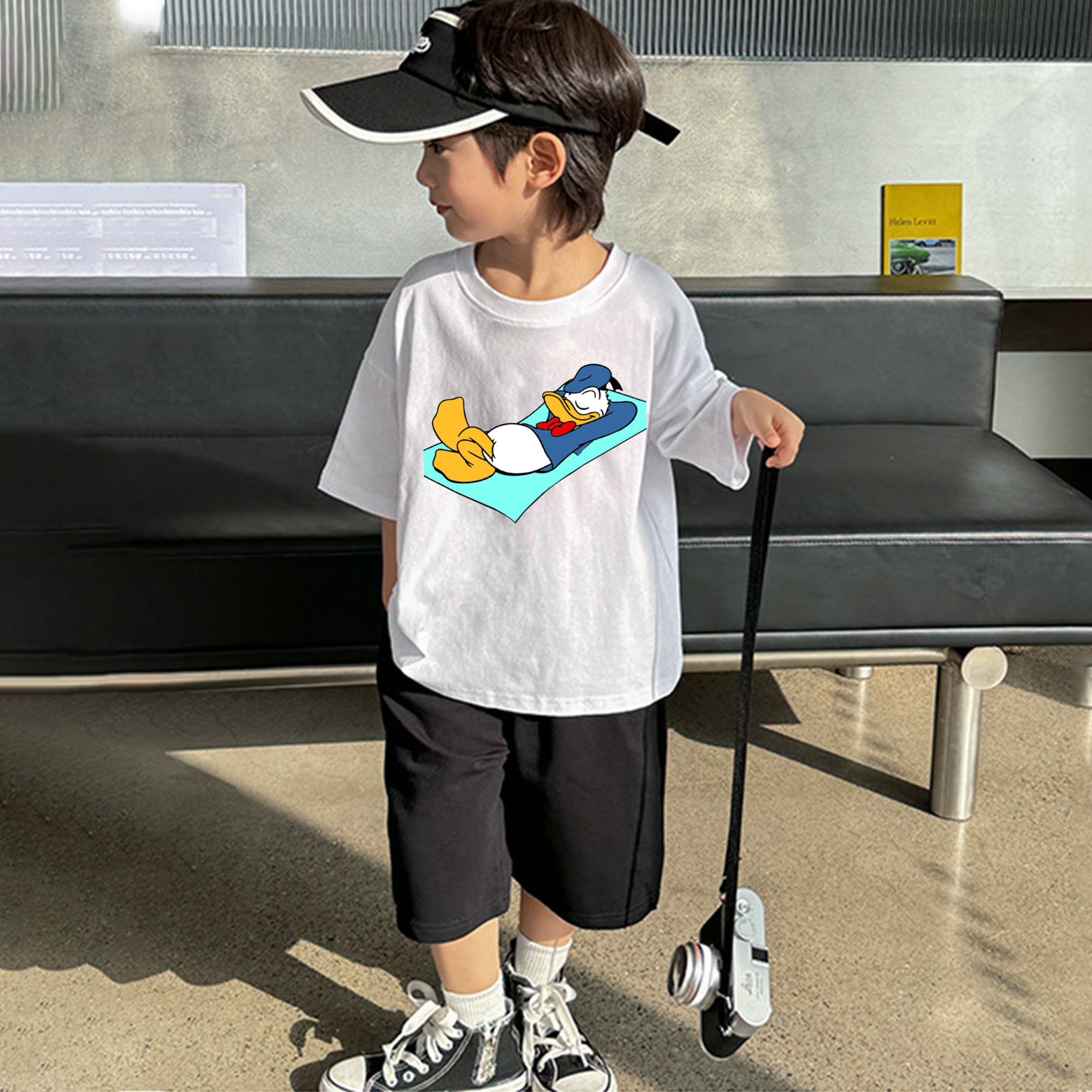 ミッキーマウス Mickey Mouse 綿100％キッズTシャツ（フロントプリント）