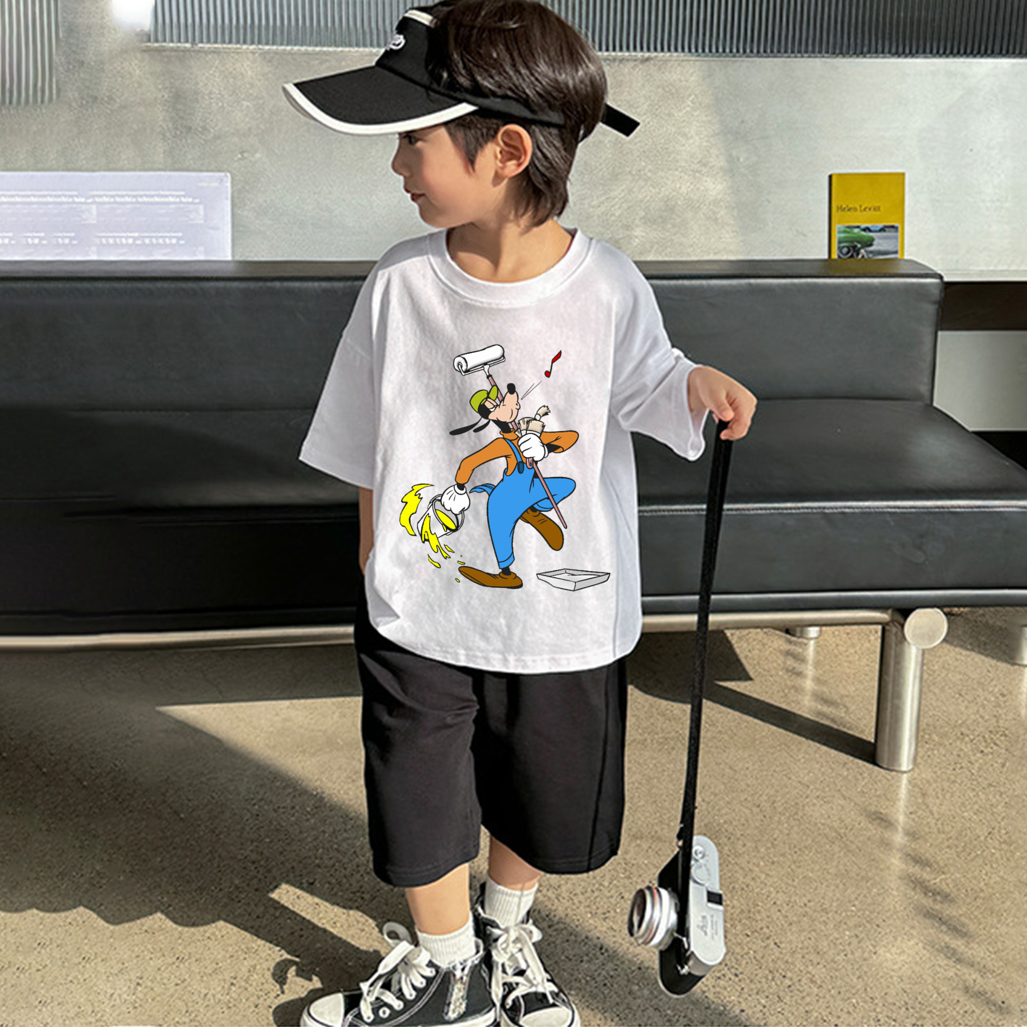 ミッキーマウス Mickey Mouse 綿100％キッズTシャツ（フロントプリント）