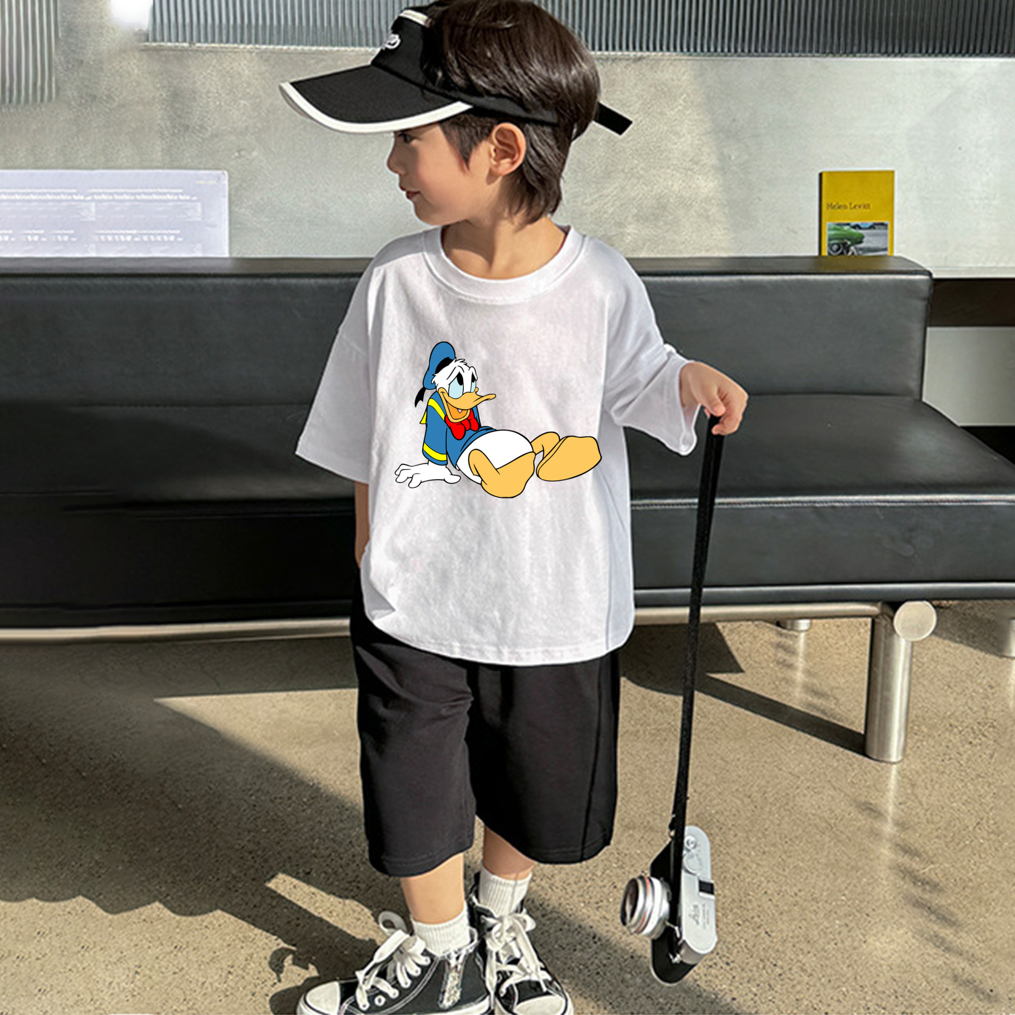 ミッキーマウス Mickey Mouse 綿100％キッズTシャツ（フロントプリント）