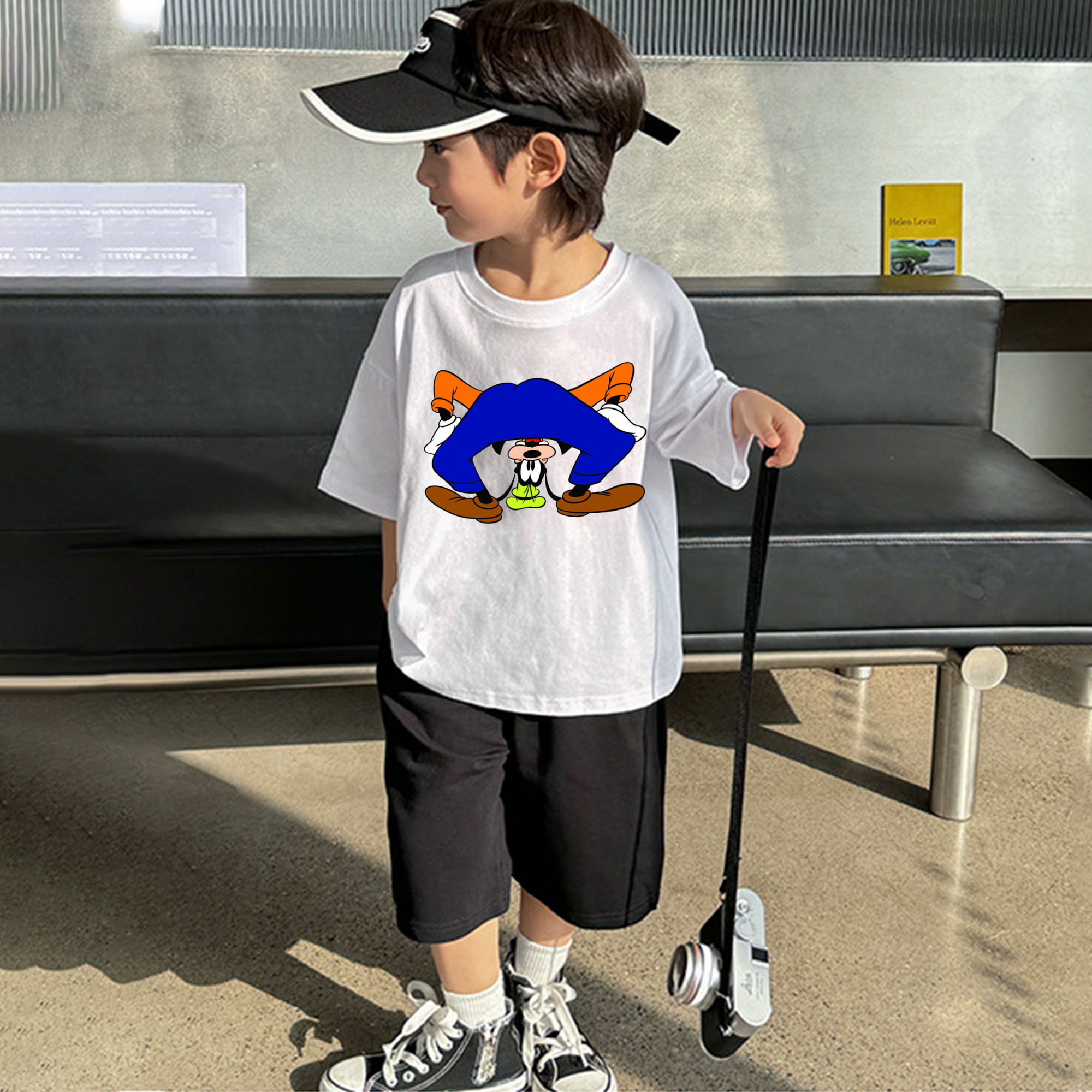 ミッキーマウス Mickey Mouse 綿100％キッズTシャツ（フロントプリント）