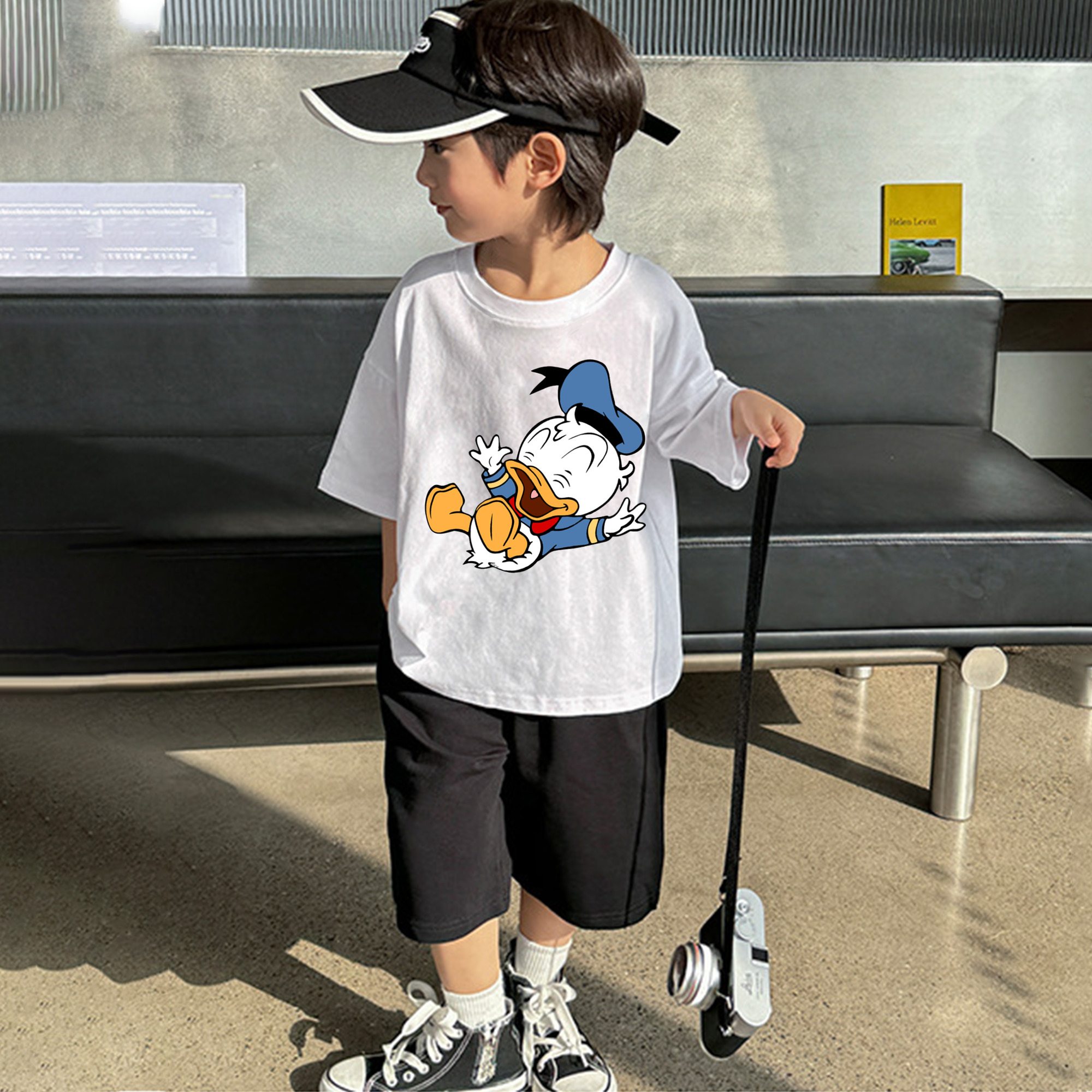 ミッキーマウス Mickey Mouse 綿100％キッズTシャツ（フロントプリント）