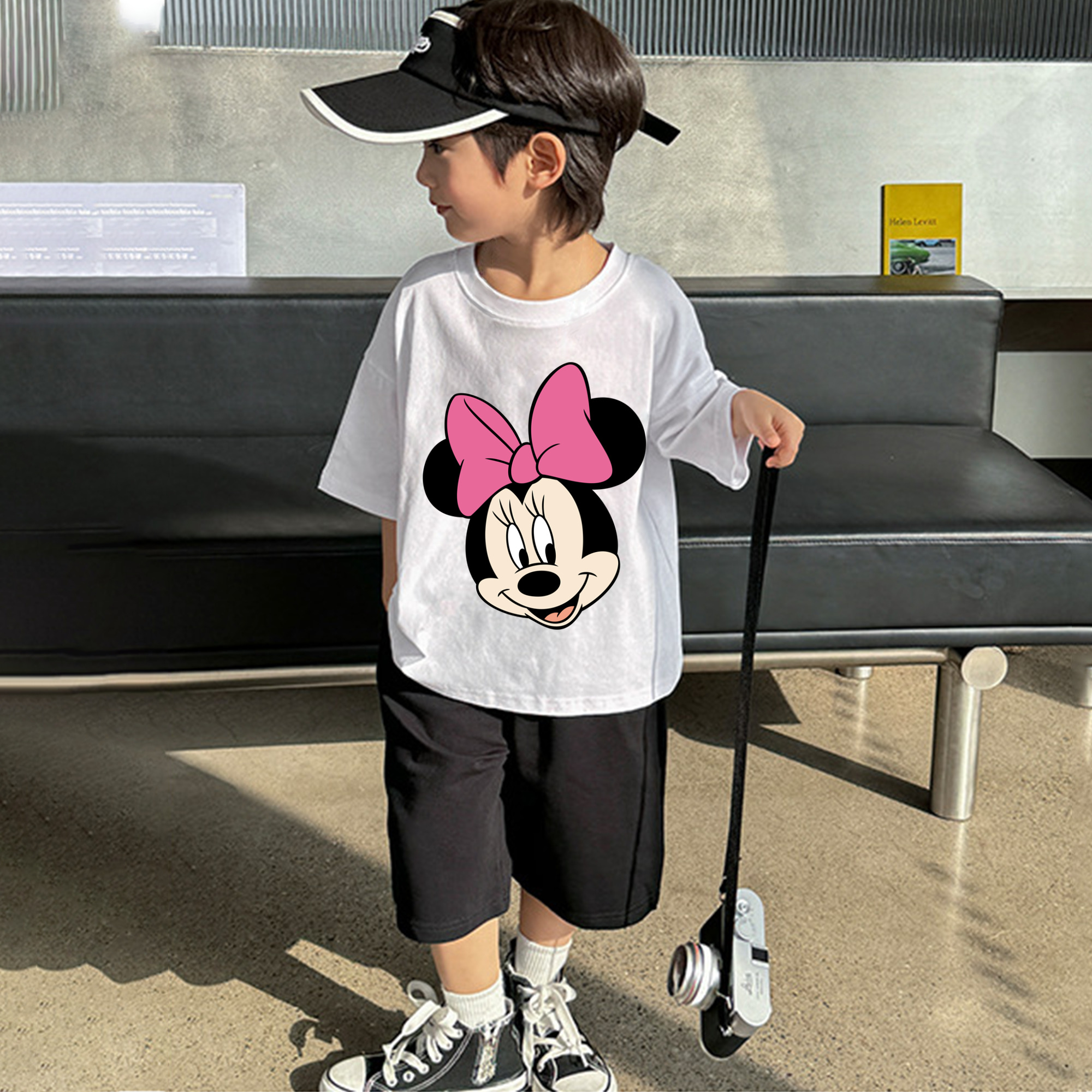 ミッキーマウス Mickey Mouse 綿100％キッズTシャツ（フロントプリント）