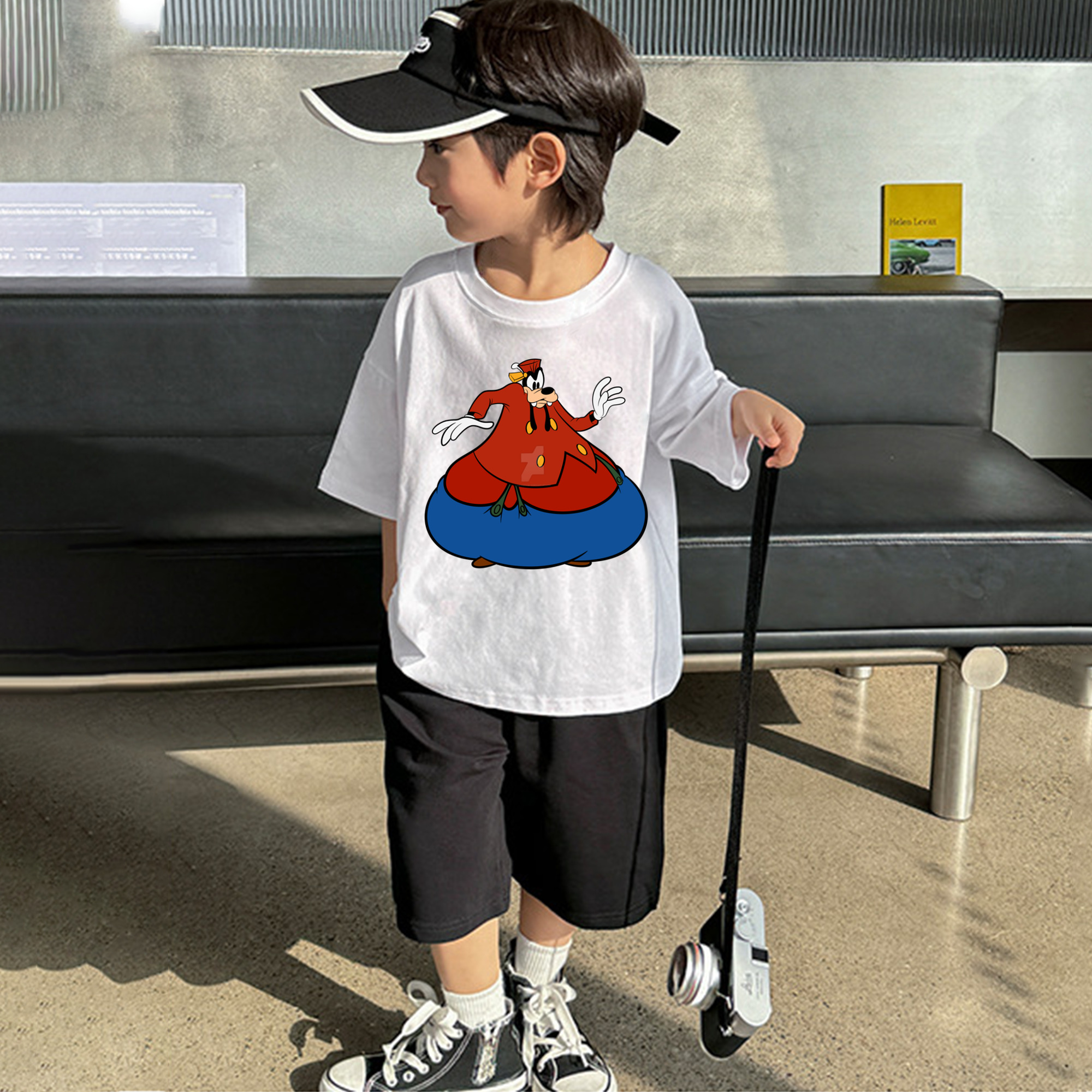 ミッキーマウス Mickey Mouse 綿100％キッズTシャツ（フロントプリント）