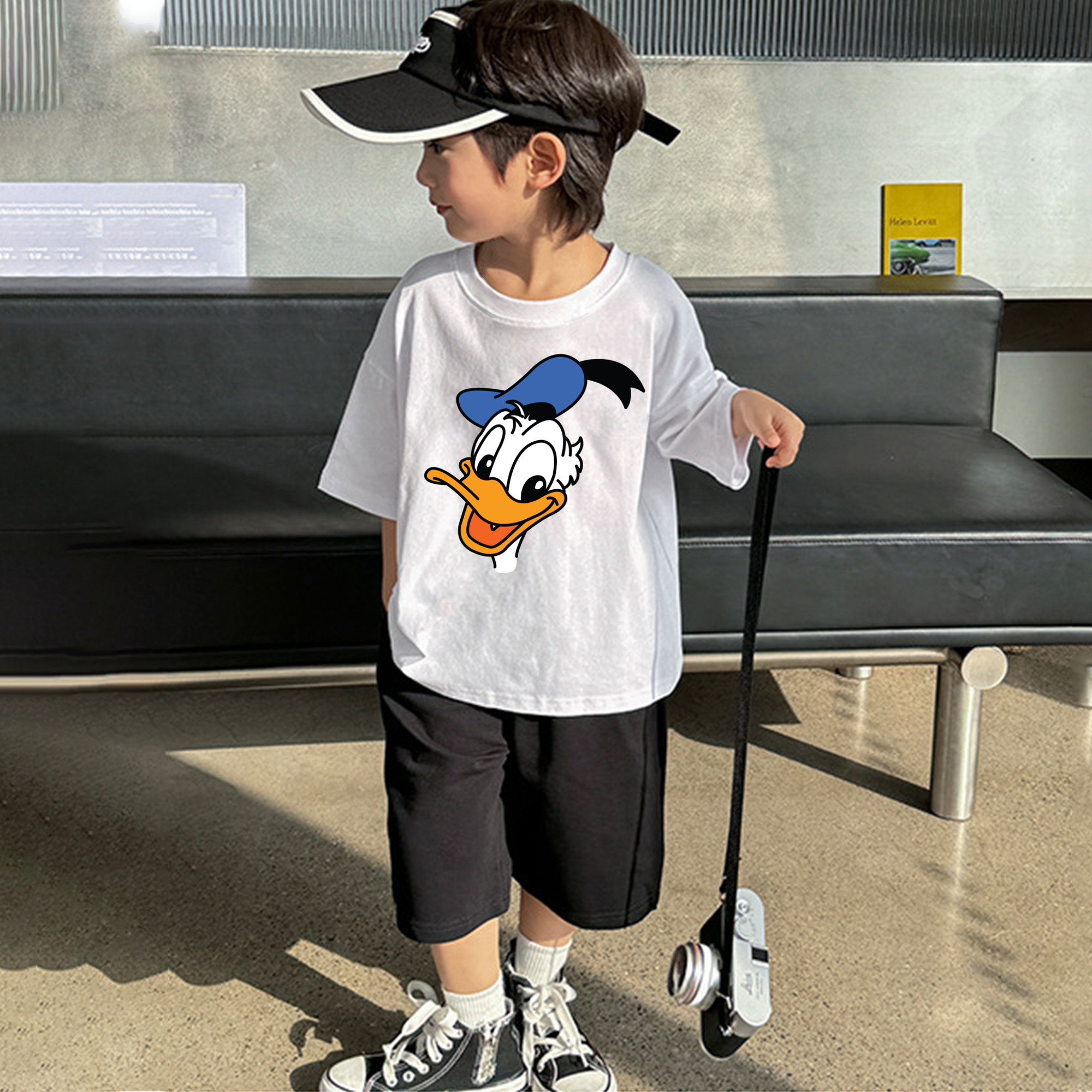 ミッキーマウス Mickey Mouse 綿100％キッズTシャツ（フロントプリント）