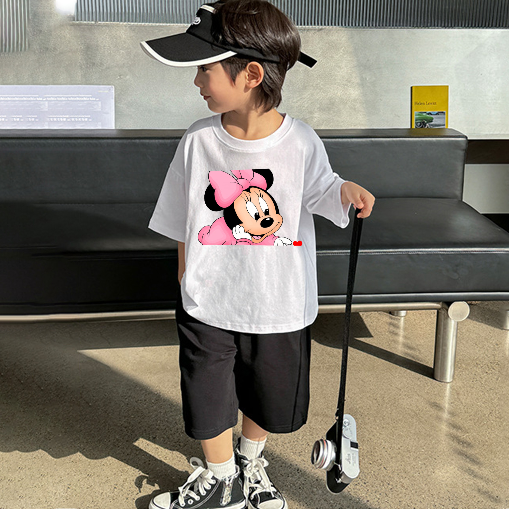 ミッキーマウス Mickey Mouse 綿100％キッズTシャツ（フロントプリント）