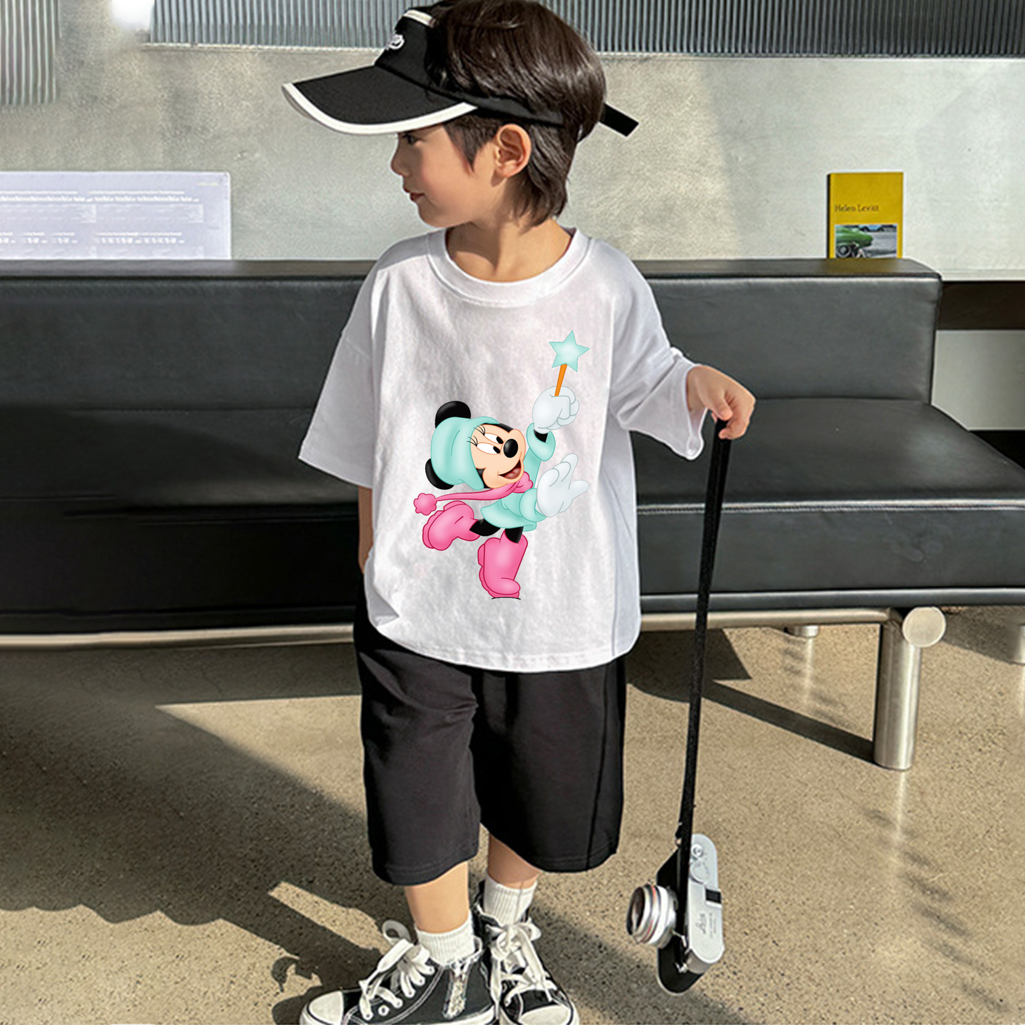 ミッキーマウス Mickey Mouse 綿100％キッズTシャツ（フロントプリント）