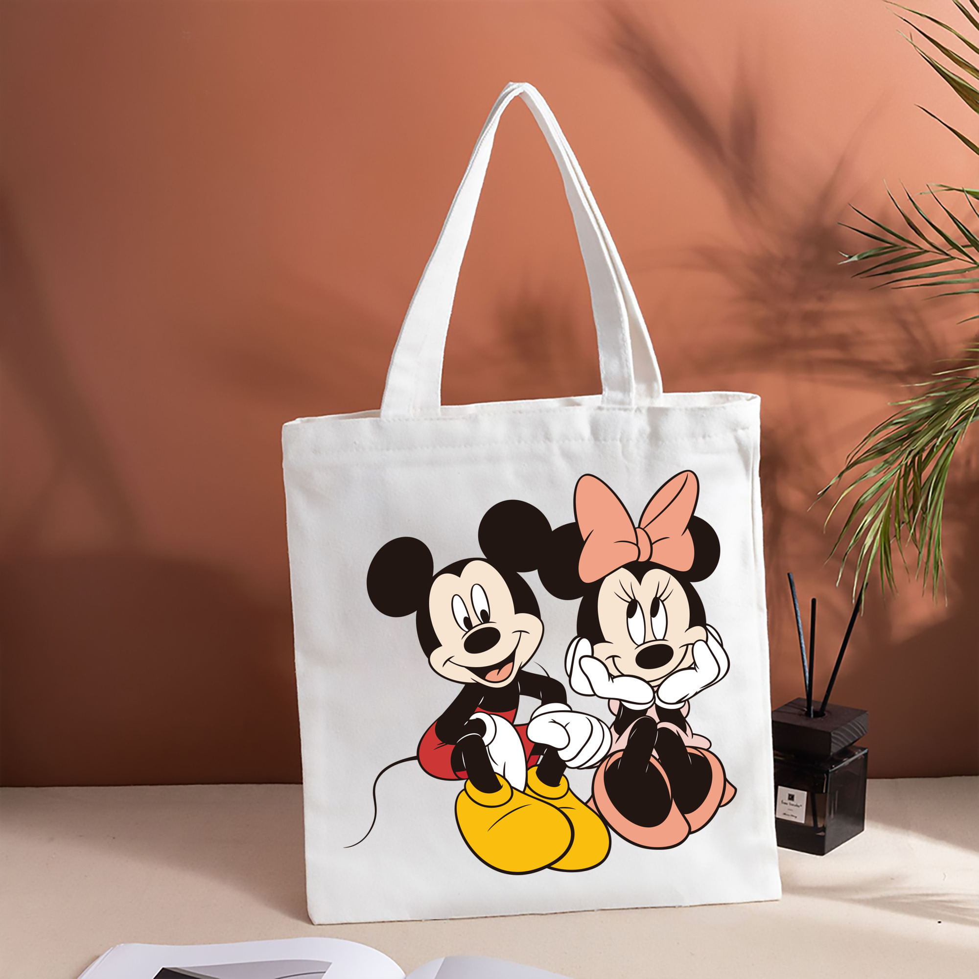 ミッキーマウス Mickey Mouse 縦型キャンバス生地手提げバッグ　トートバッグ