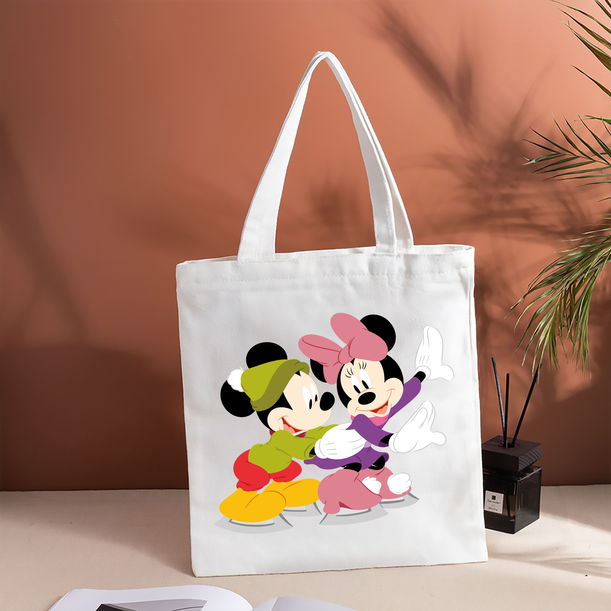 ミッキーマウス Mickey Mouse 縦型キャンバス生地手提げバッグ　トートバッグ