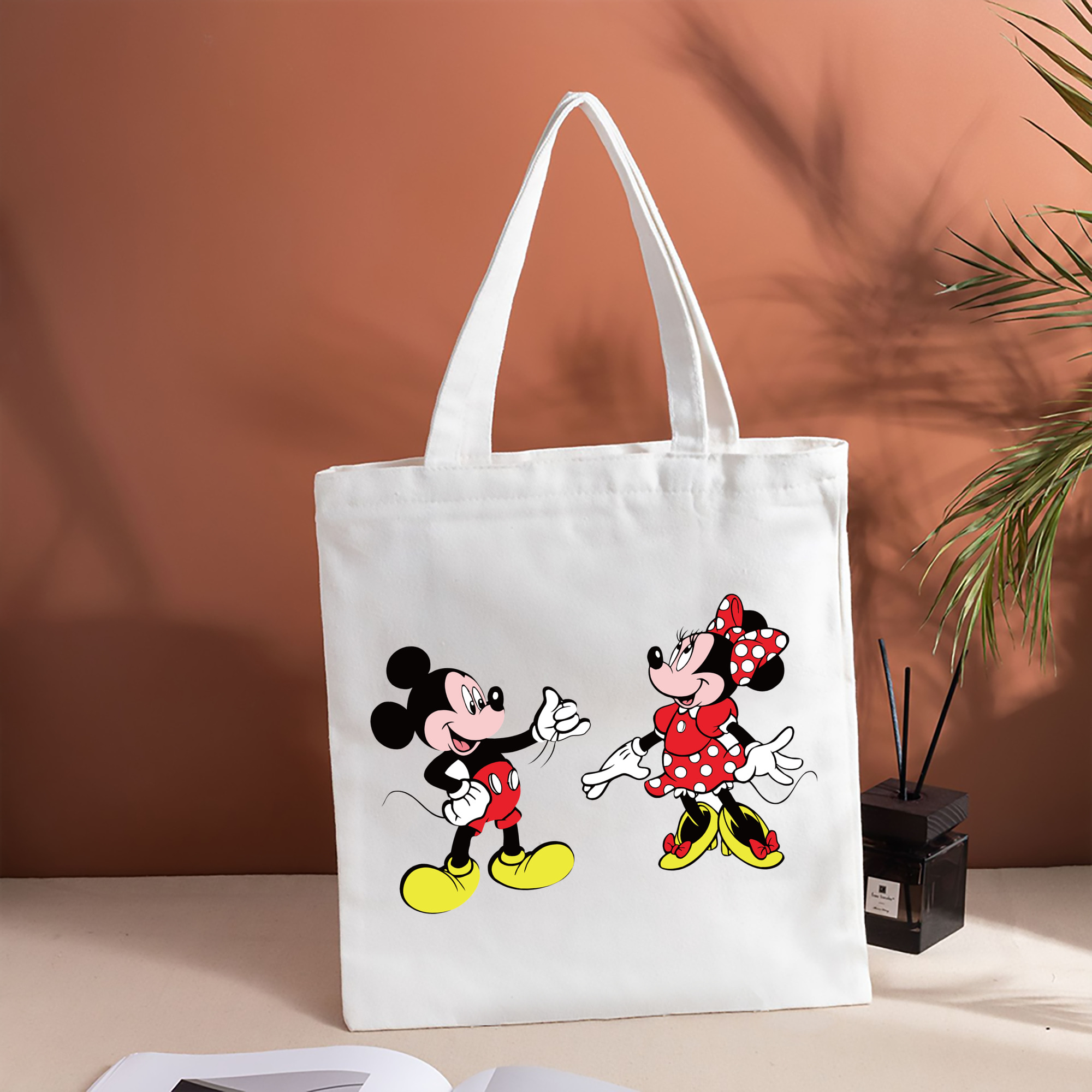 ミッキーマウス Mickey Mouse 縦型キャンバス生地手提げバッグ　トートバッグ