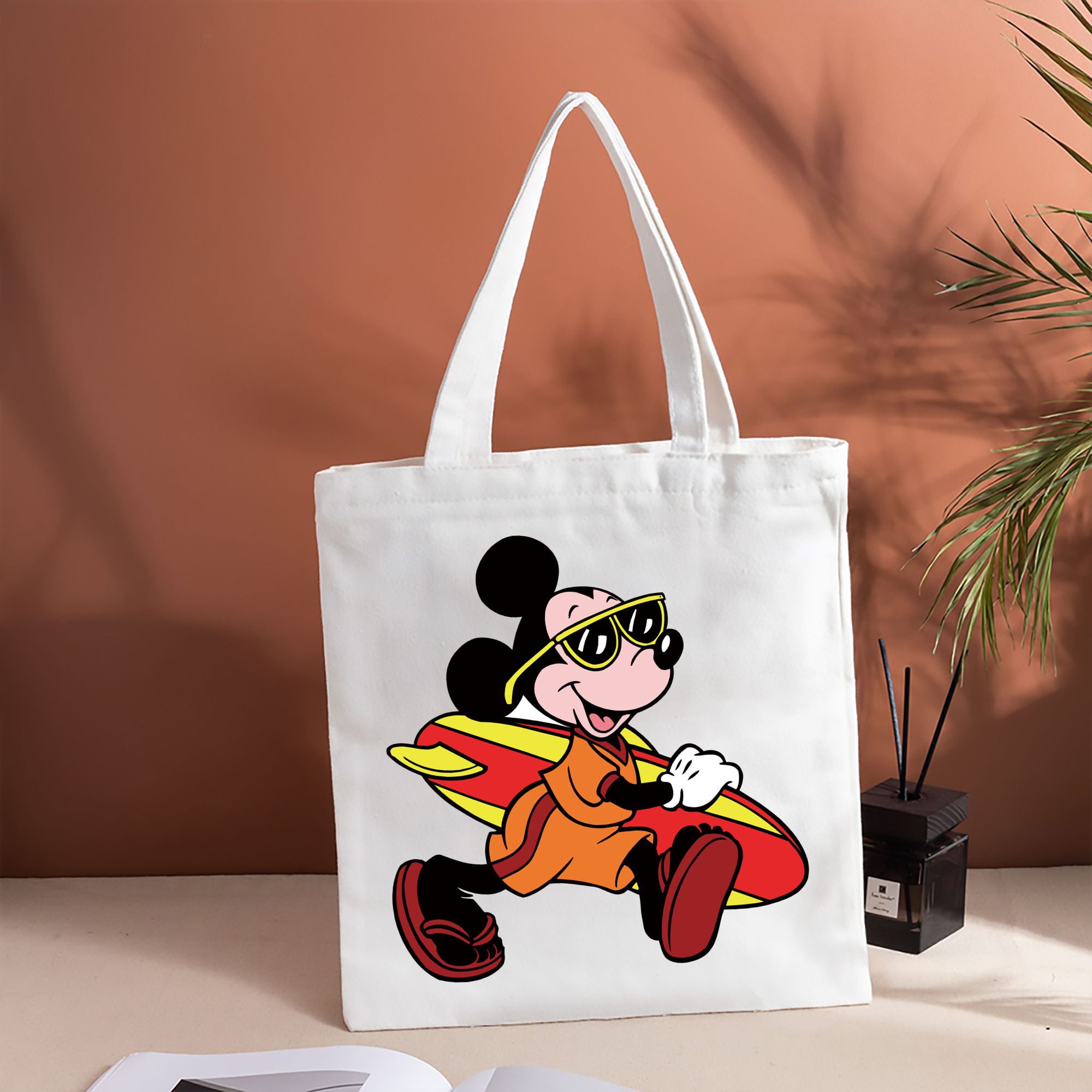 ミッキーマウス Mickey Mouse 縦型キャンバス生地手提げバッグ　トートバッグ