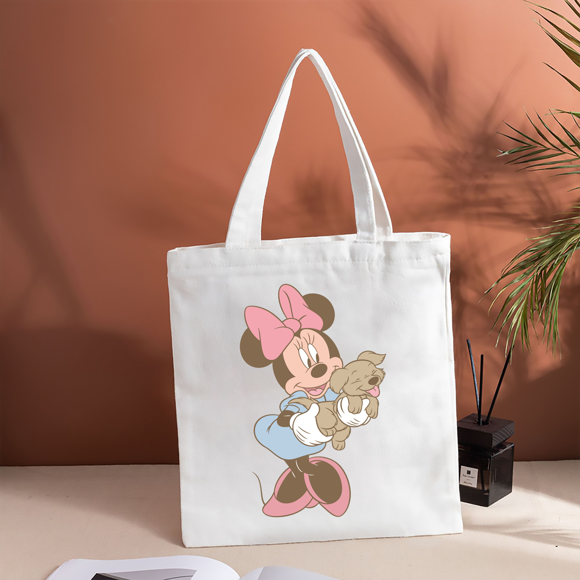 ミッキーマウス Mickey Mouse 縦型キャンバス生地手提げバッグ　トートバッグ