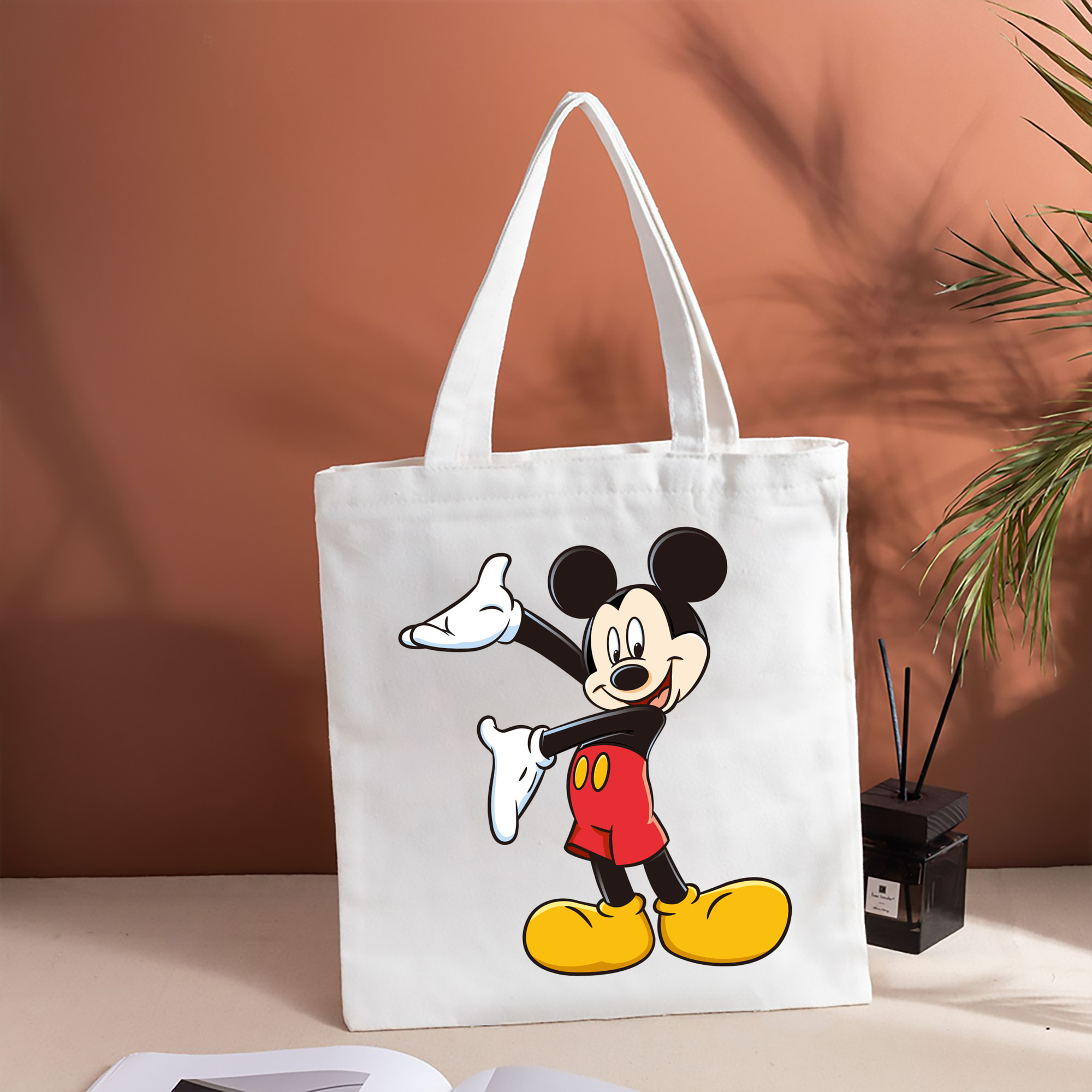 ミッキーマウス Mickey Mouse 縦型キャンバス生地手提げバッグ　トートバッグ