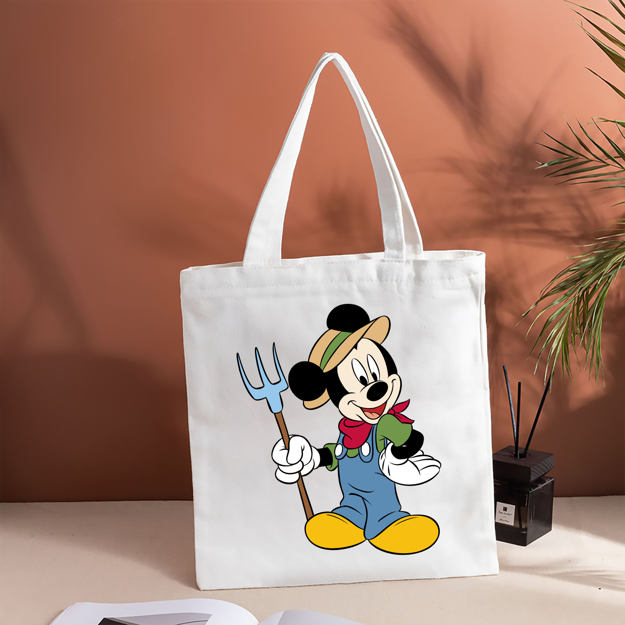 ミッキーマウス Mickey Mouse 縦型キャンバス生地手提げバッグ　トートバッグ