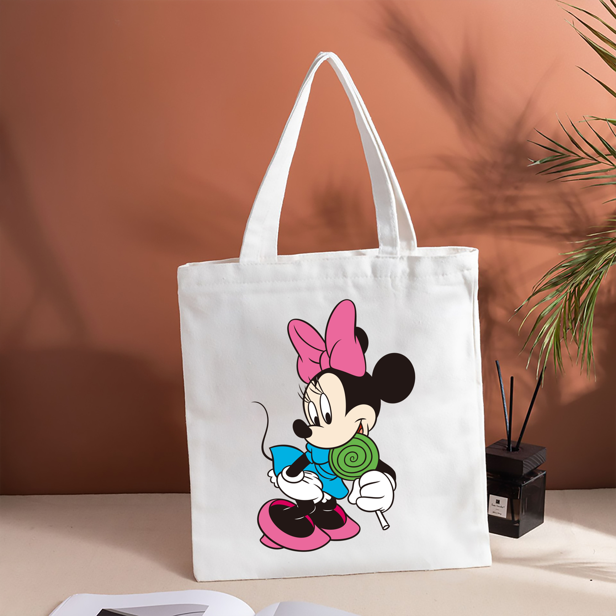 ミッキーマウス Mickey Mouse 縦型キャンバス生地手提げバッグ　トートバッグ