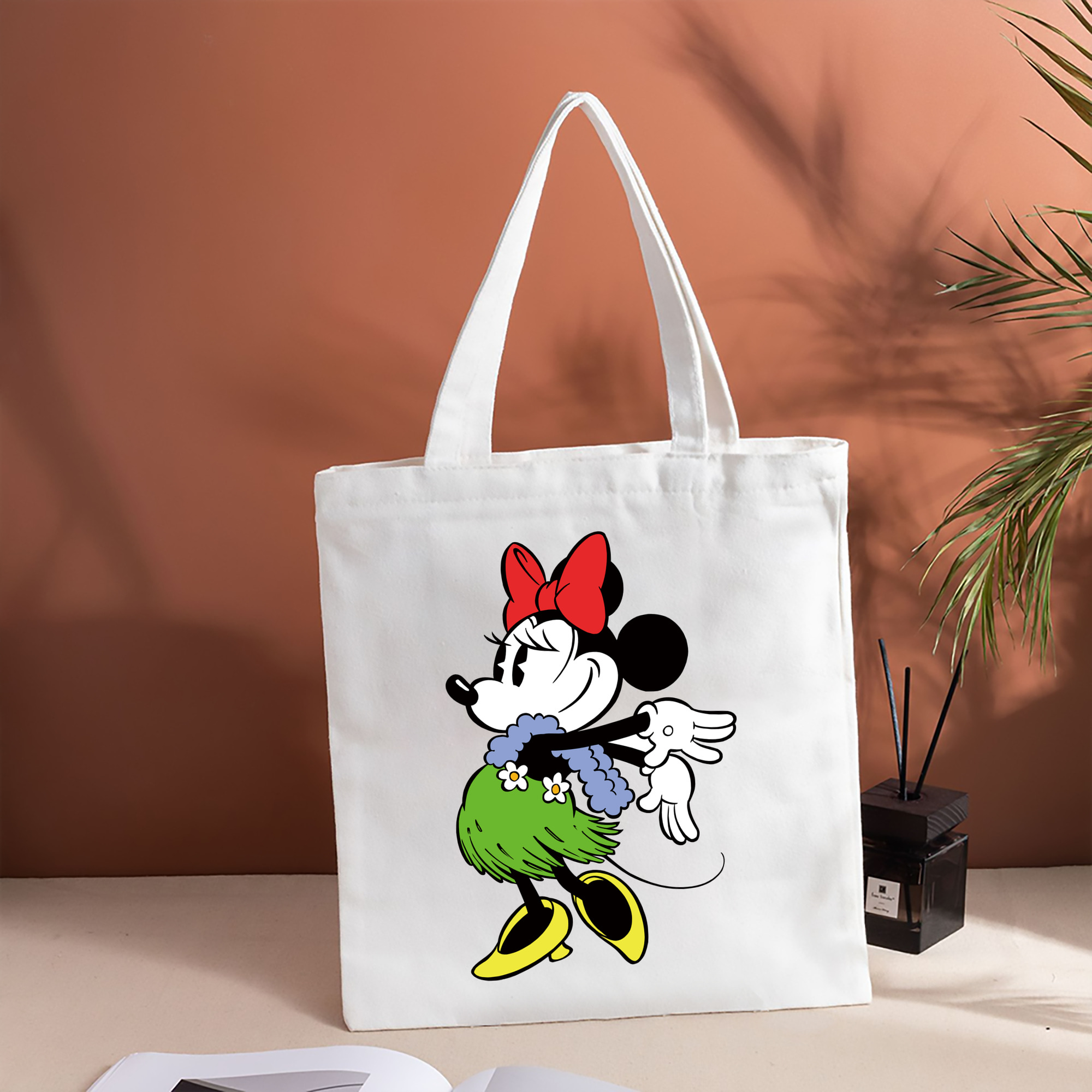 ミッキーマウス Mickey Mouse 縦型キャンバス生地手提げバッグ　トートバッグ