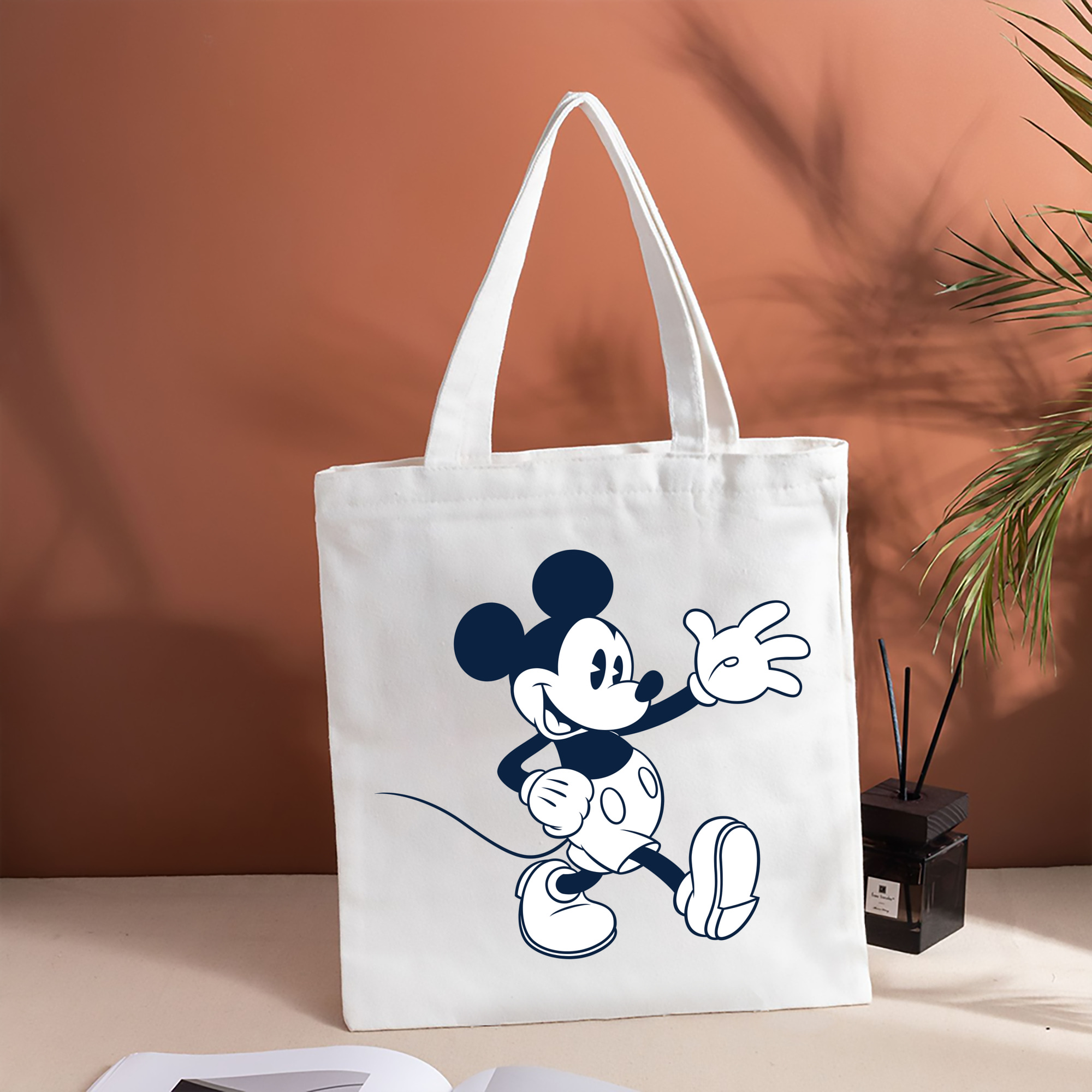 ミッキーマウス Mickey Mouse 縦型キャンバス生地手提げバッグ　トートバッグ