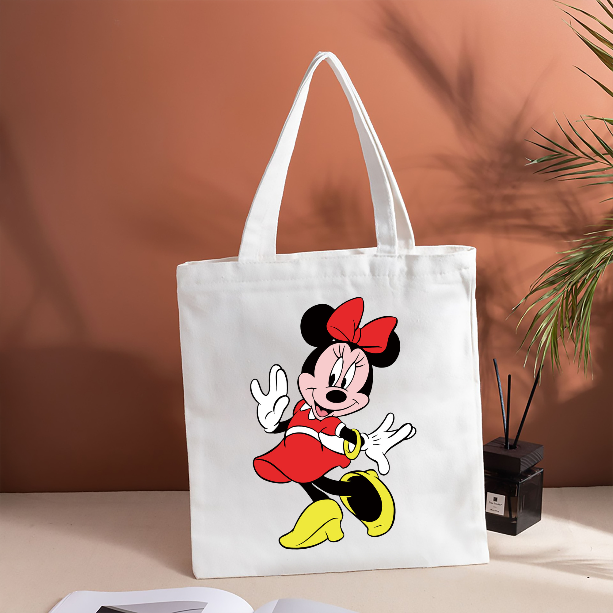 ミッキーマウス Mickey Mouse 縦型キャンバス生地手提げバッグ　トートバッグ