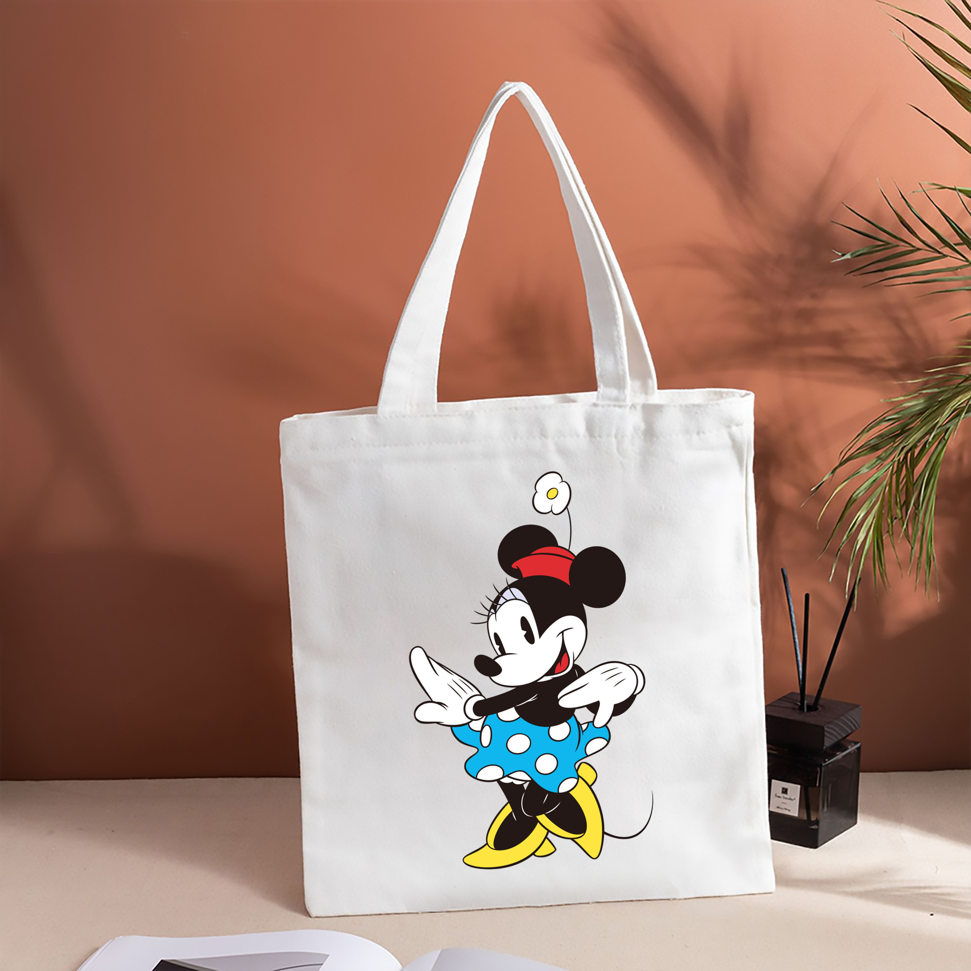 ミッキーマウス Mickey Mouse 縦型キャンバス生地手提げバッグ　トートバッグ