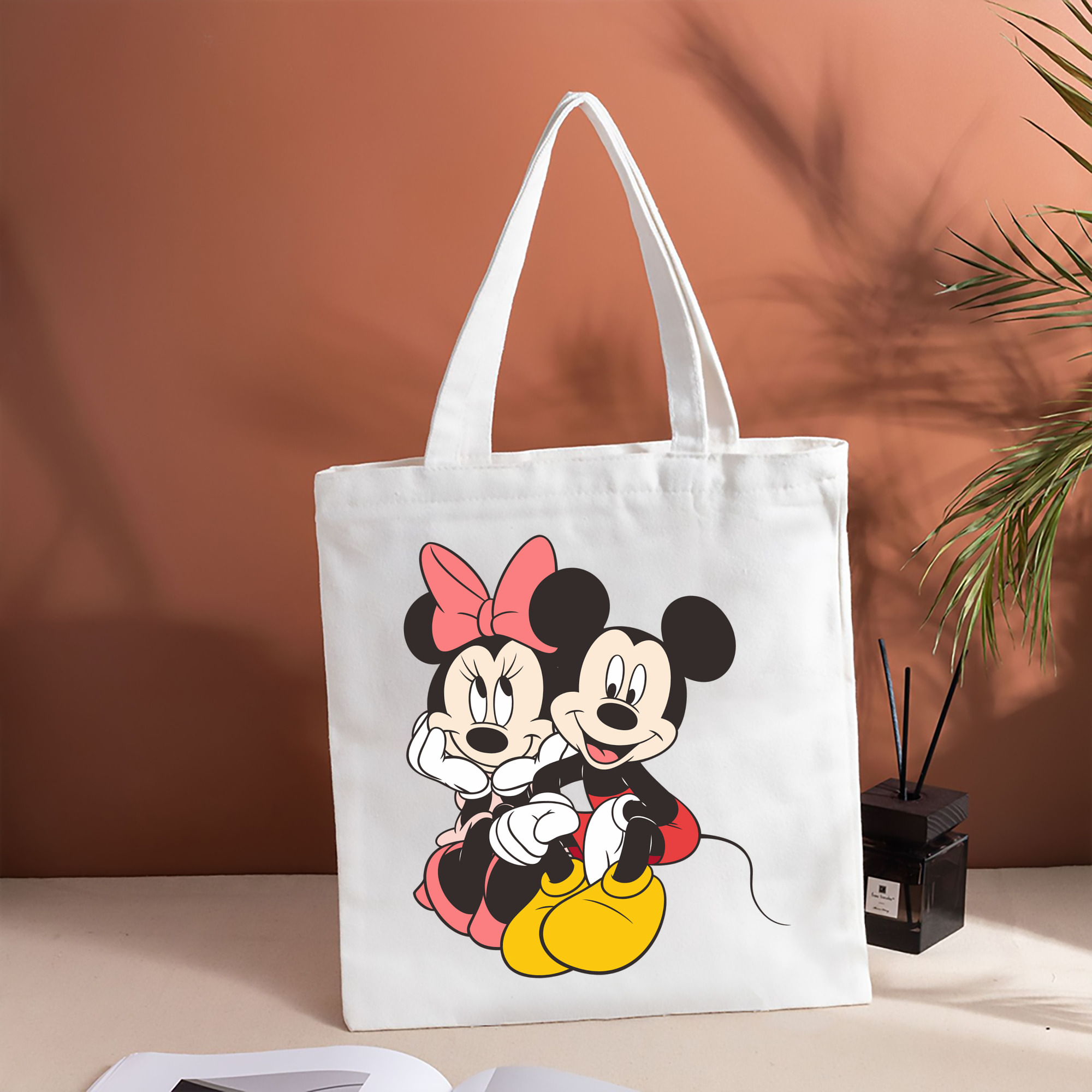 ミッキーマウス Mickey Mouse 縦型キャンバス生地手提げバッグ　トートバッグ