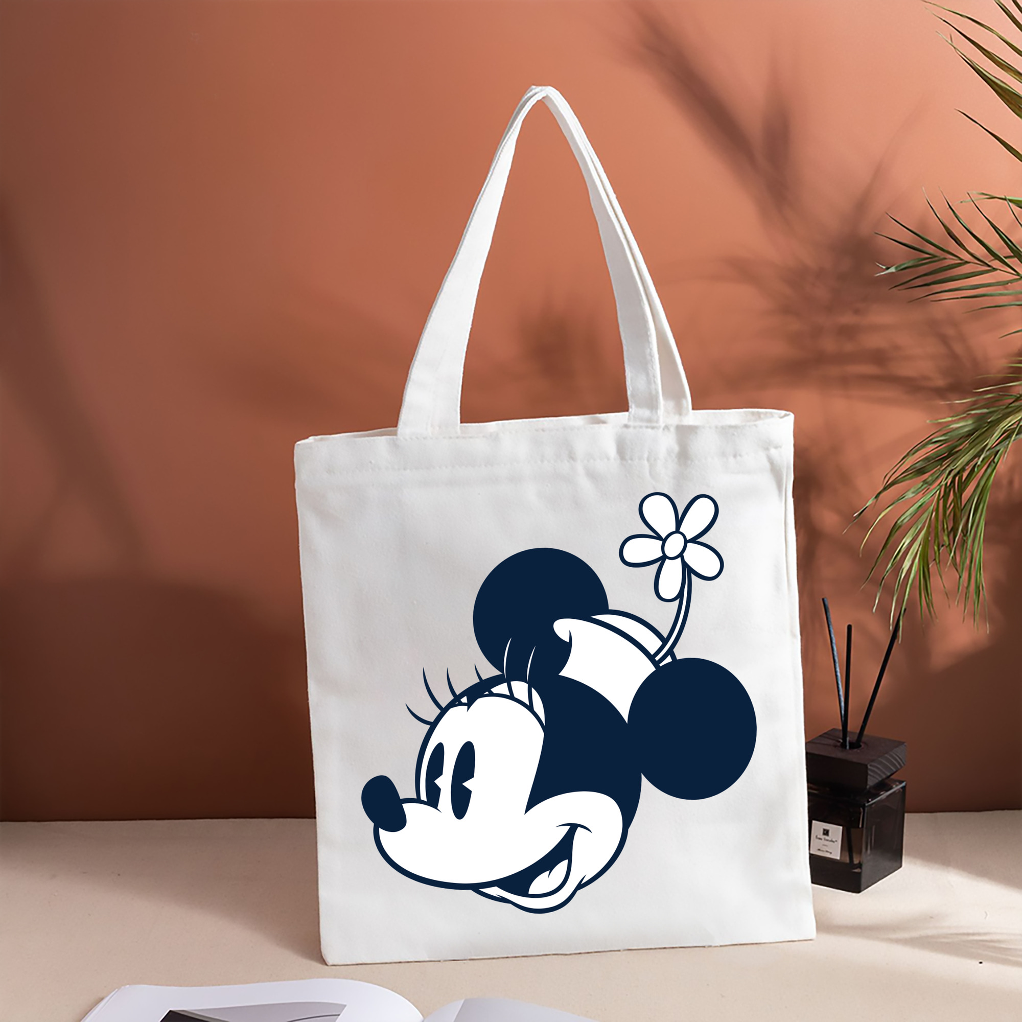 ミッキーマウス Mickey Mouse 縦型キャンバス生地手提げバッグ　トートバッグ