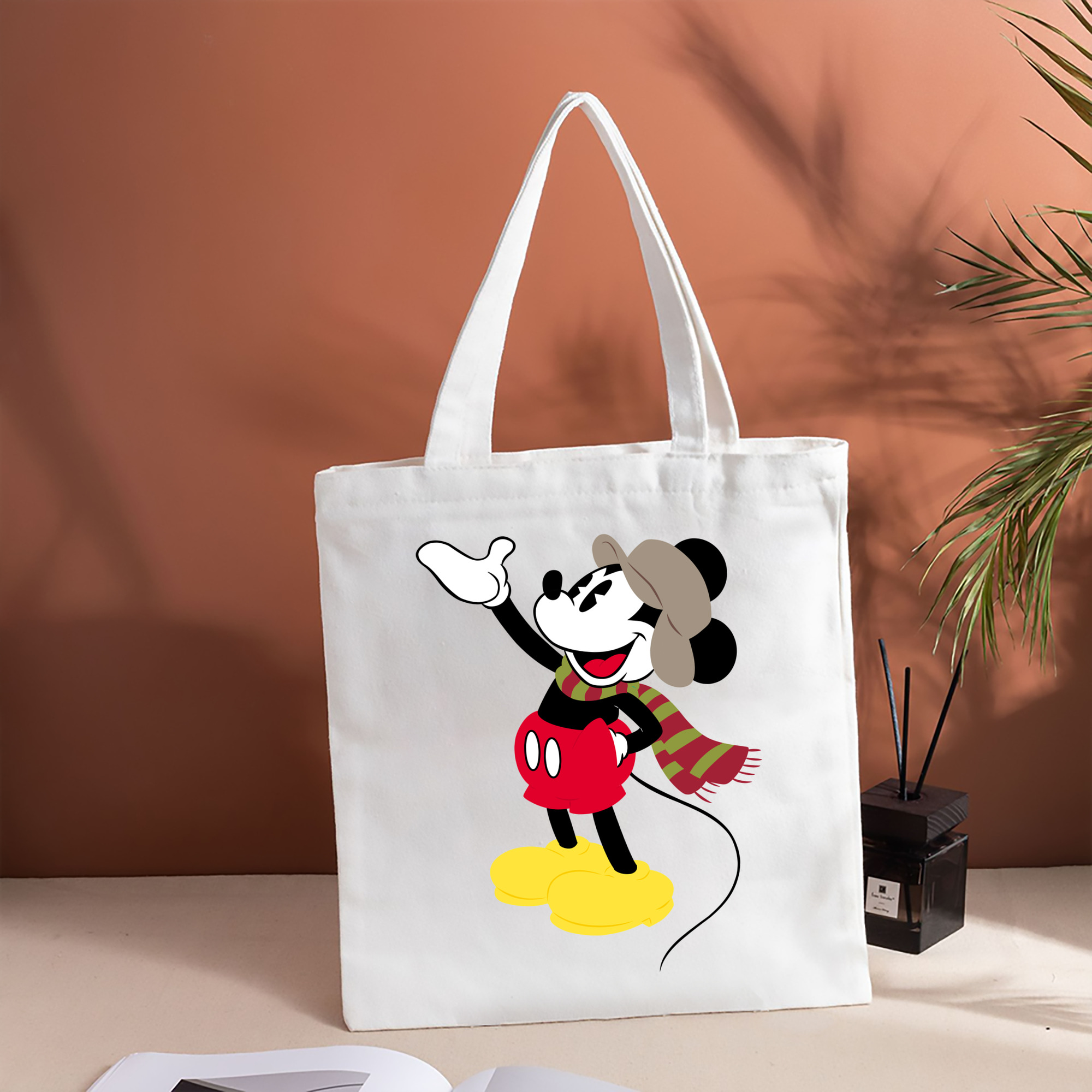 ミッキーマウス Mickey Mouse 縦型キャンバス生地手提げバッグ　トートバッグ