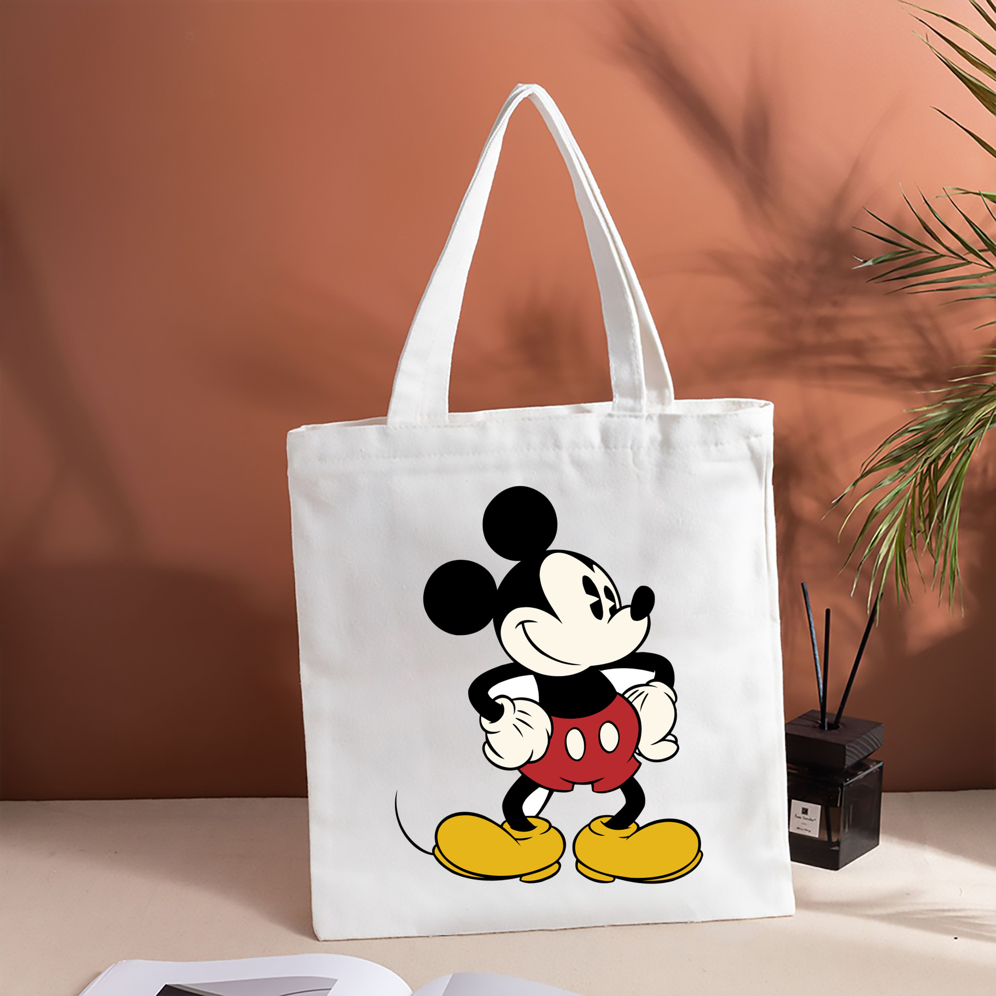 ミッキーマウス Mickey Mouse 縦型キャンバス生地手提げバッグ　トートバッグ