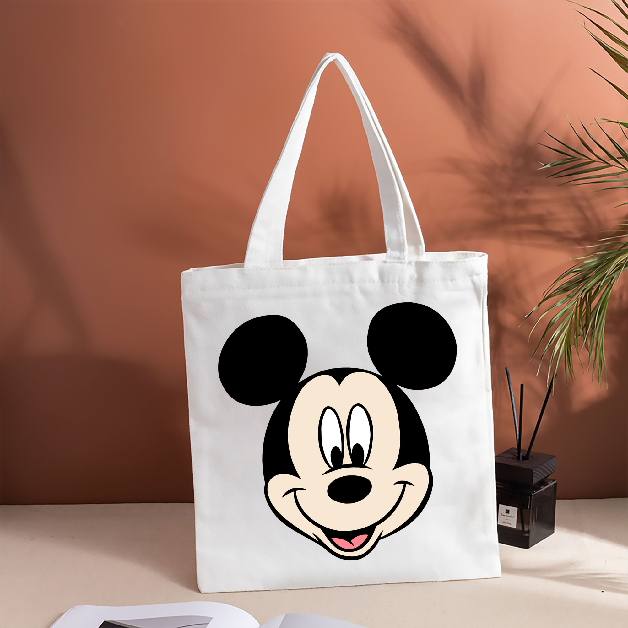 ミッキーマウス Mickey Mouse 縦型キャンバス生地手提げバッグ　トートバッグ