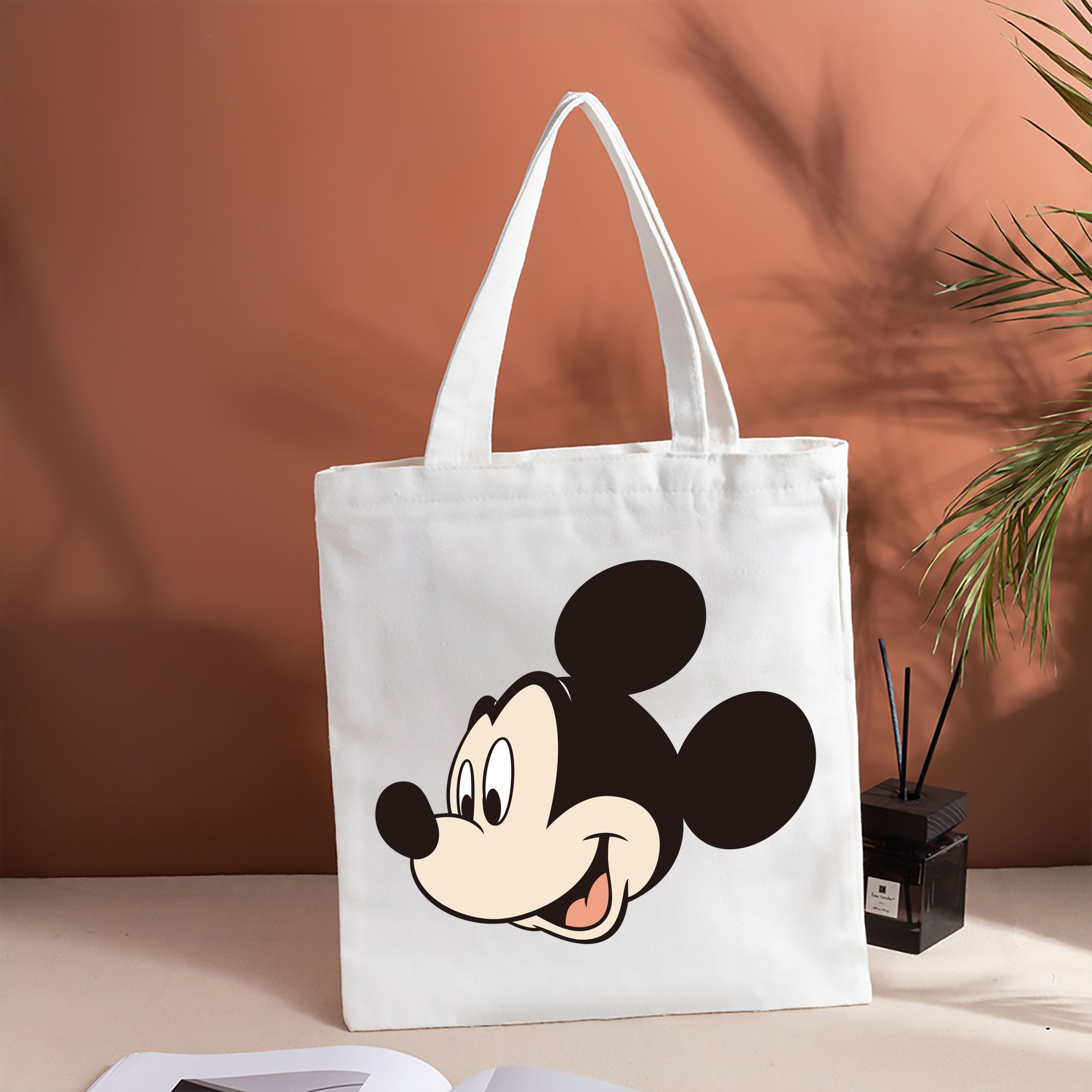 ミッキーマウス Mickey Mouse 縦型キャンバス生地手提げバッグ　トートバッグ