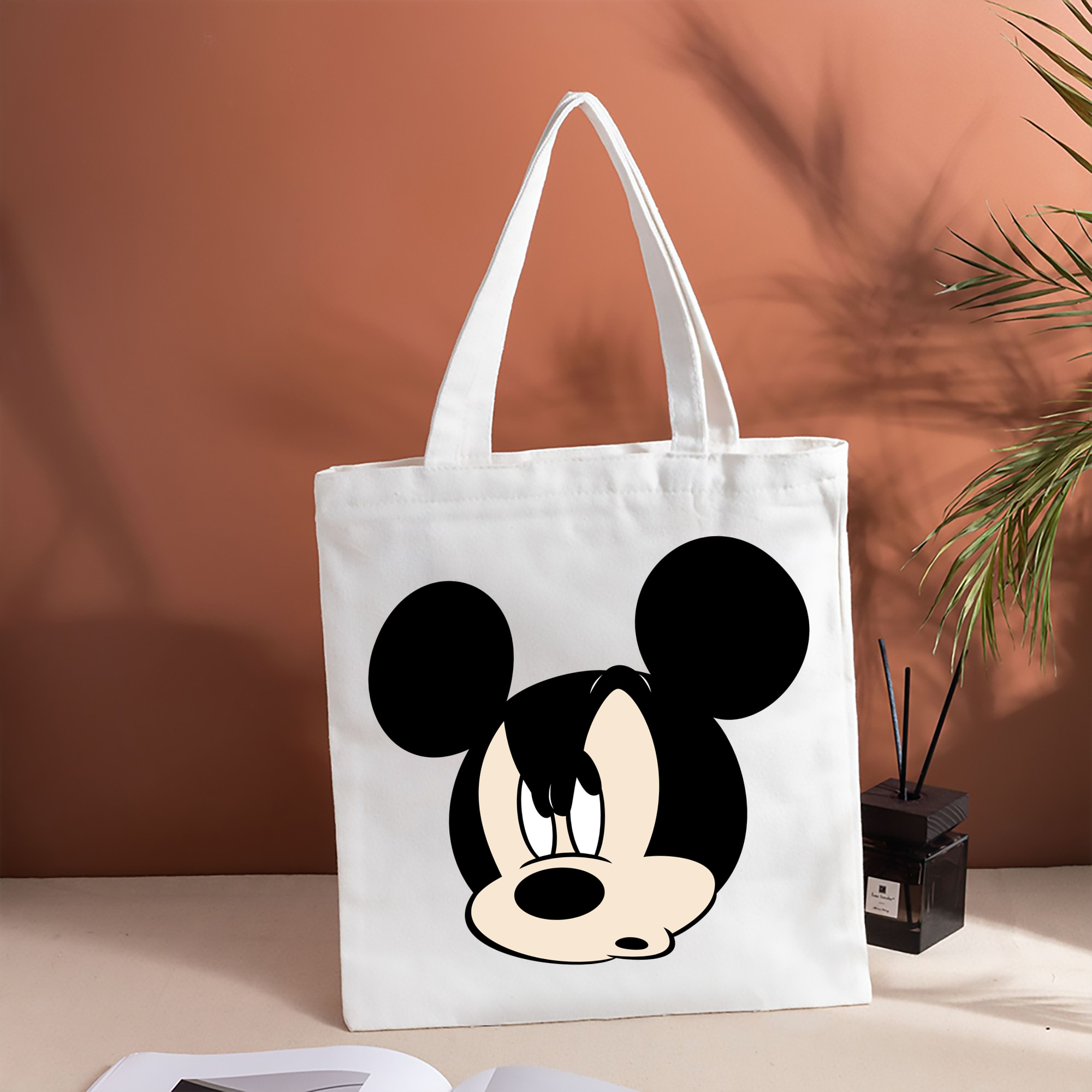 ミッキーマウス Mickey Mouse 縦型キャンバス生地手提げバッグ　トートバッグ