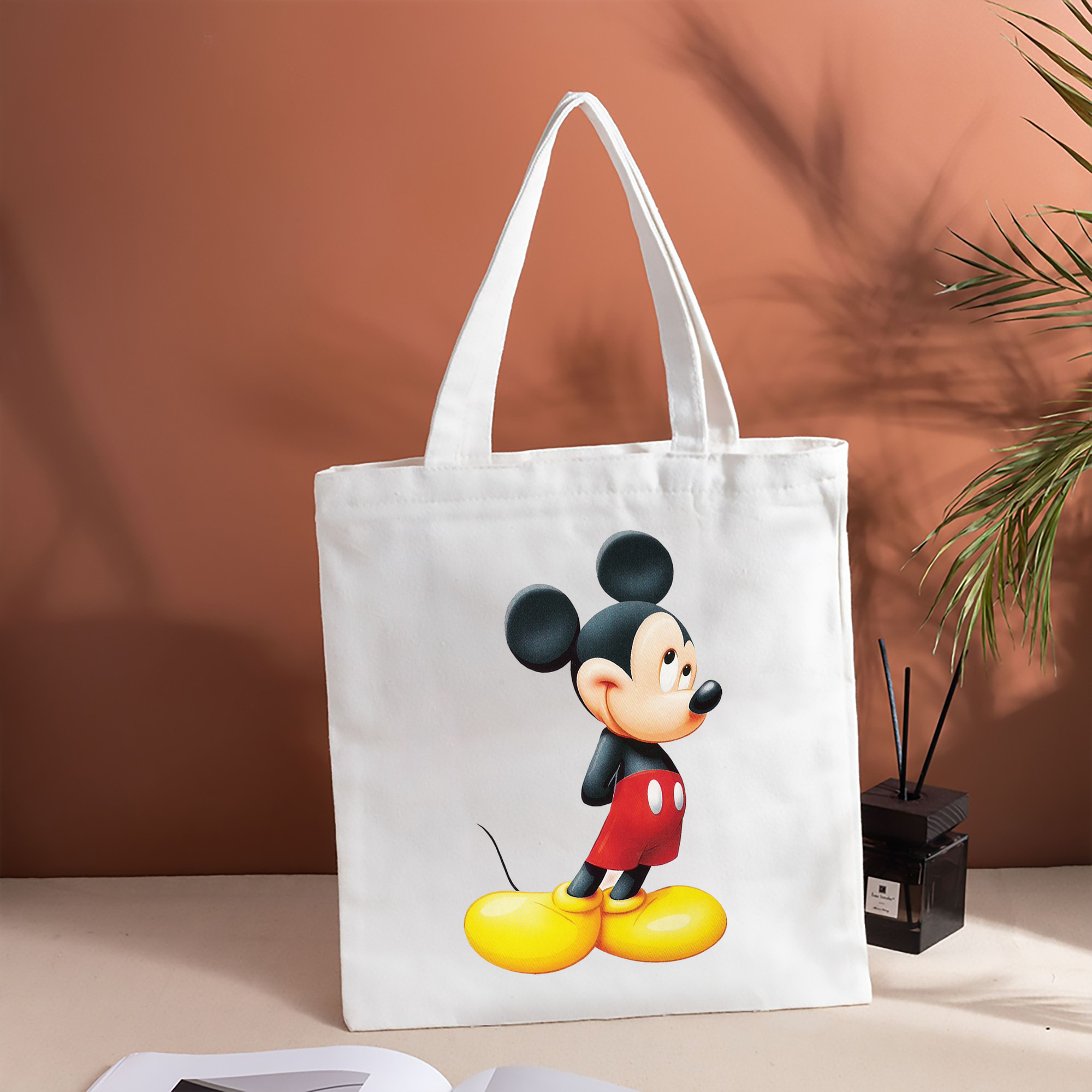 ミッキーマウス Mickey Mouse 縦型キャンバス生地手提げバッグ　トートバッグ