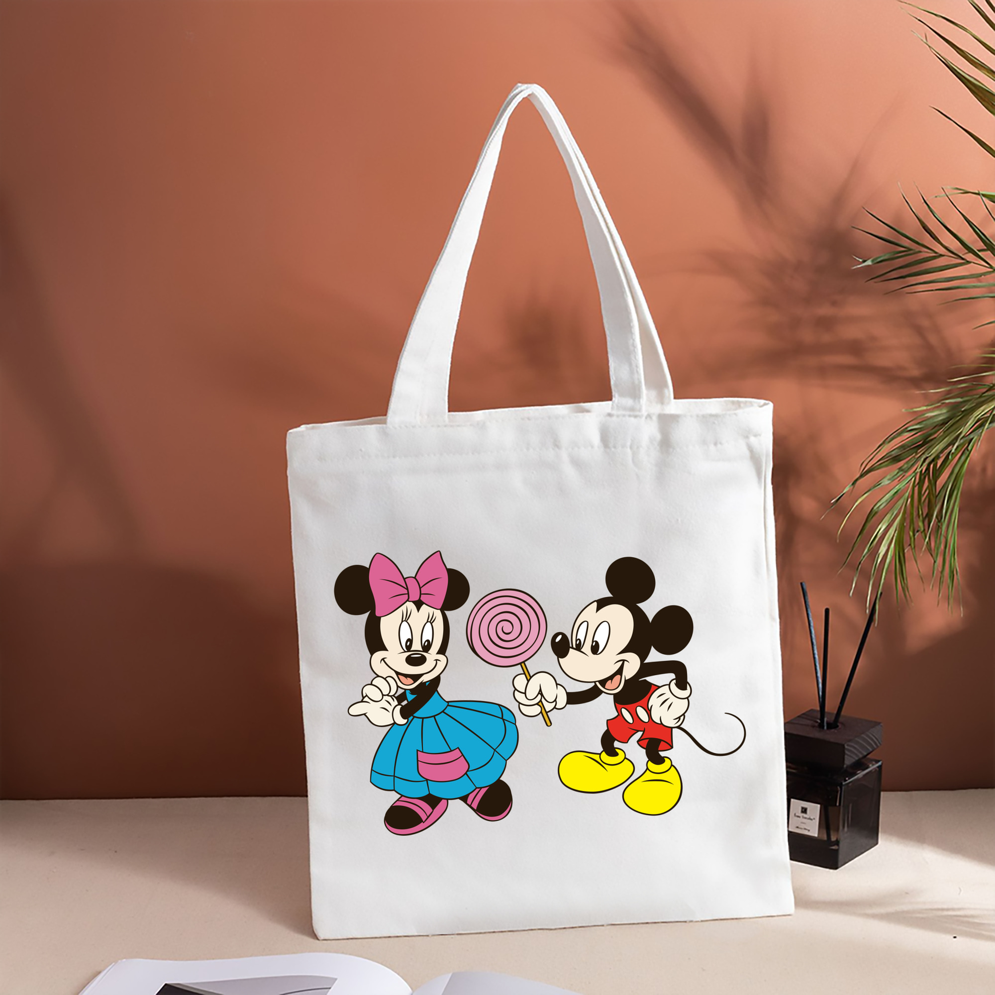 ミッキーマウス Mickey Mouse 縦型キャンバス生地手提げバッグ　トートバッグ
