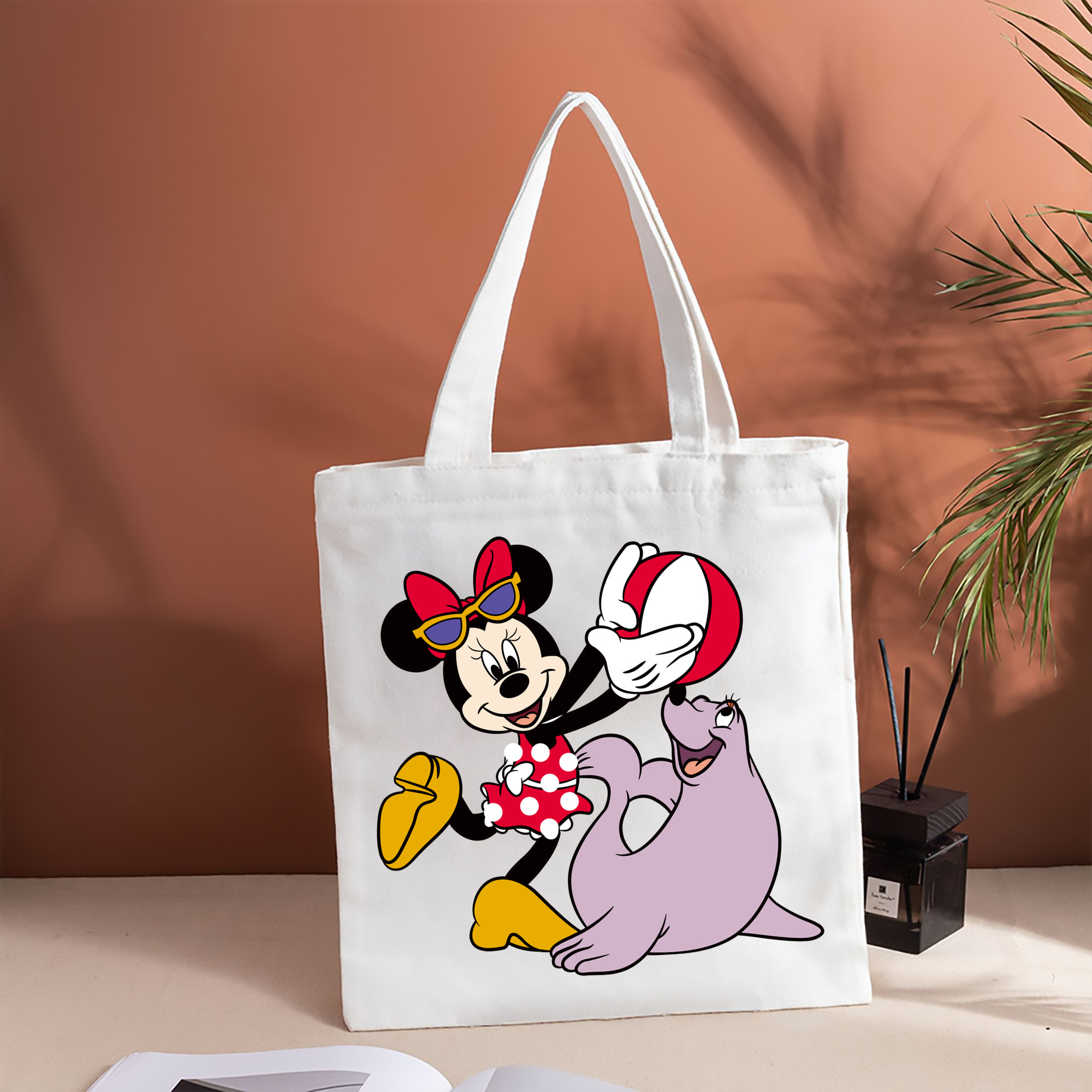 ミッキーマウス Mickey Mouse 縦型キャンバス生地手提げバッグ　トートバッグ