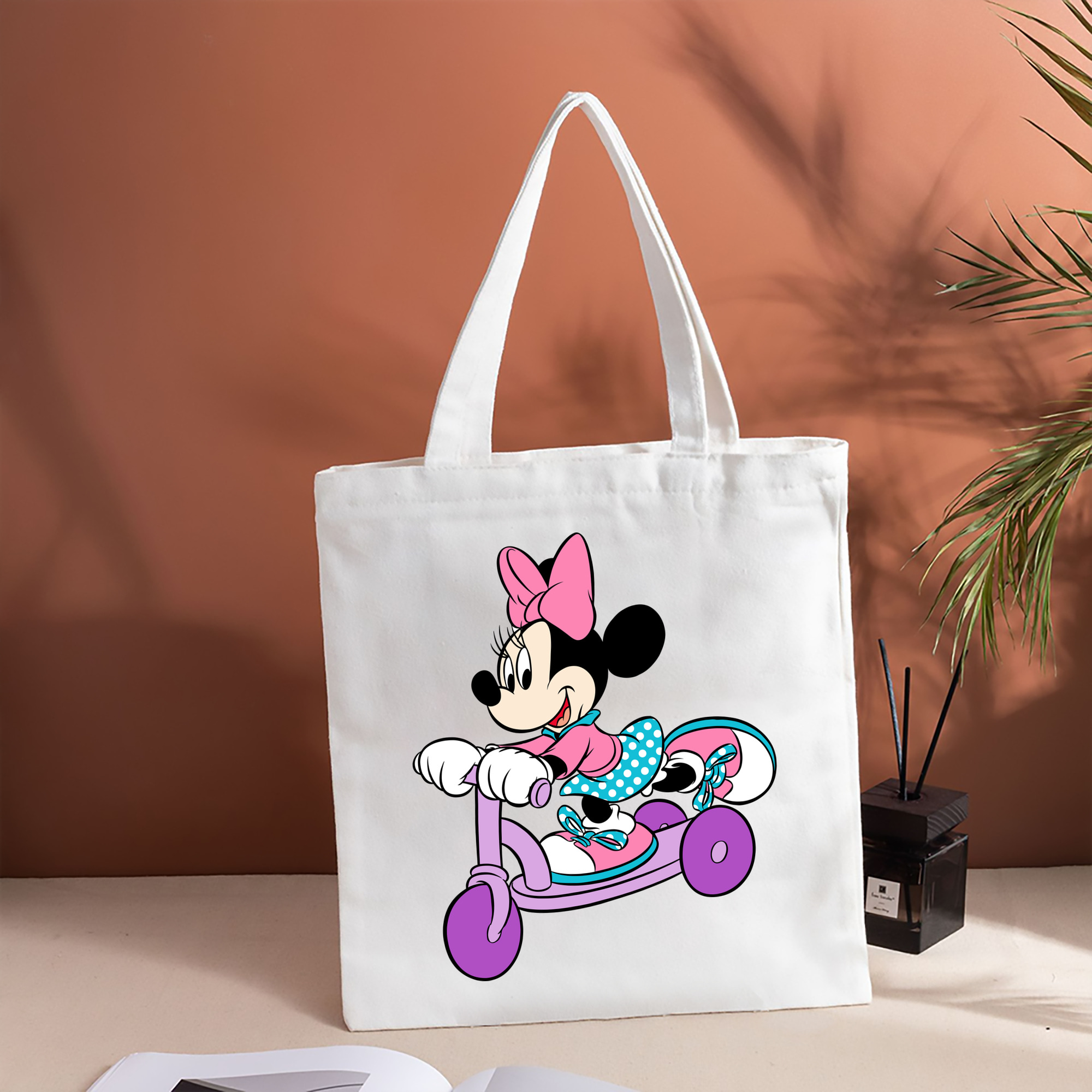 ミッキーマウス Mickey Mouse 縦型キャンバス生地手提げバッグ　トートバッグ
