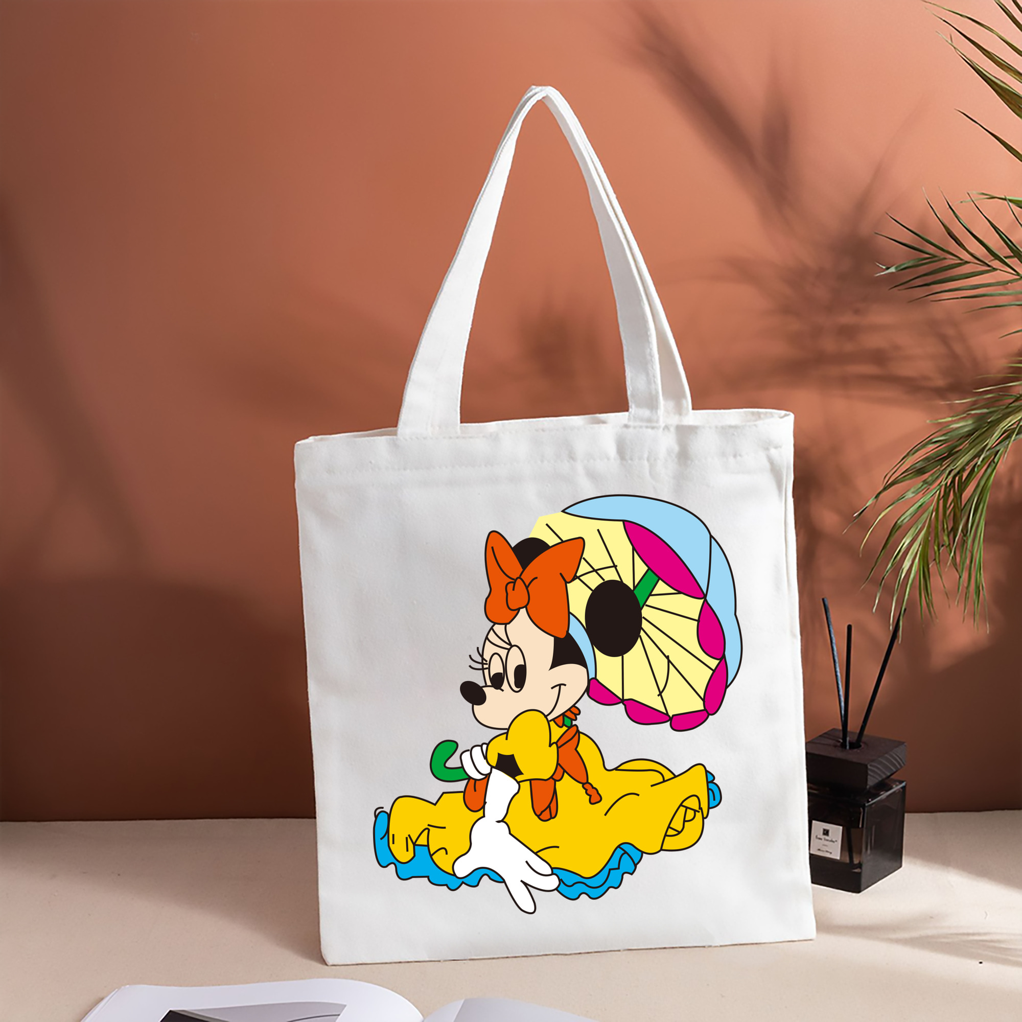ミッキーマウス Mickey Mouse 縦型キャンバス生地手提げバッグ　トートバッグ
