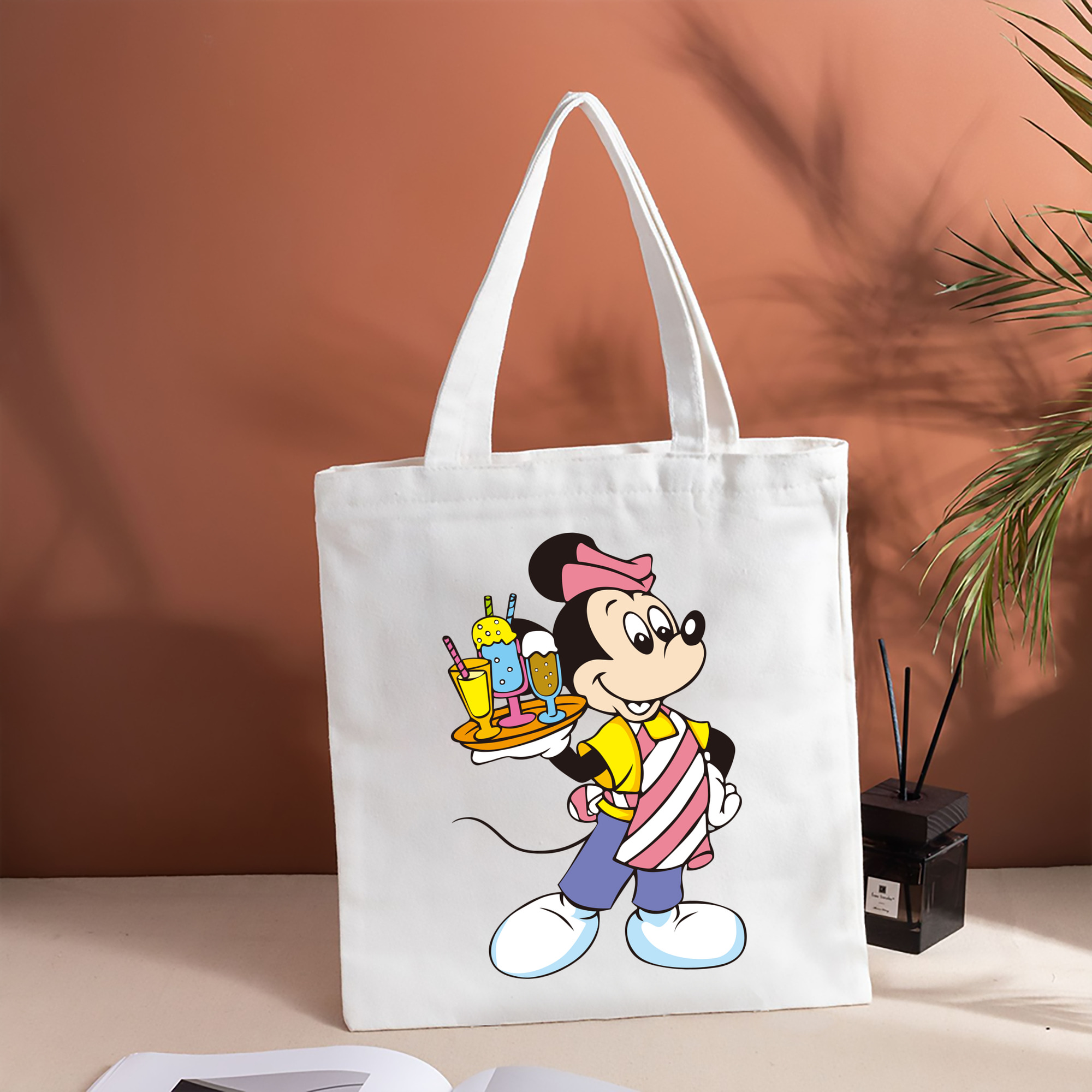 ミッキーマウス Mickey Mouse 縦型キャンバス生地手提げバッグ　トートバッグ