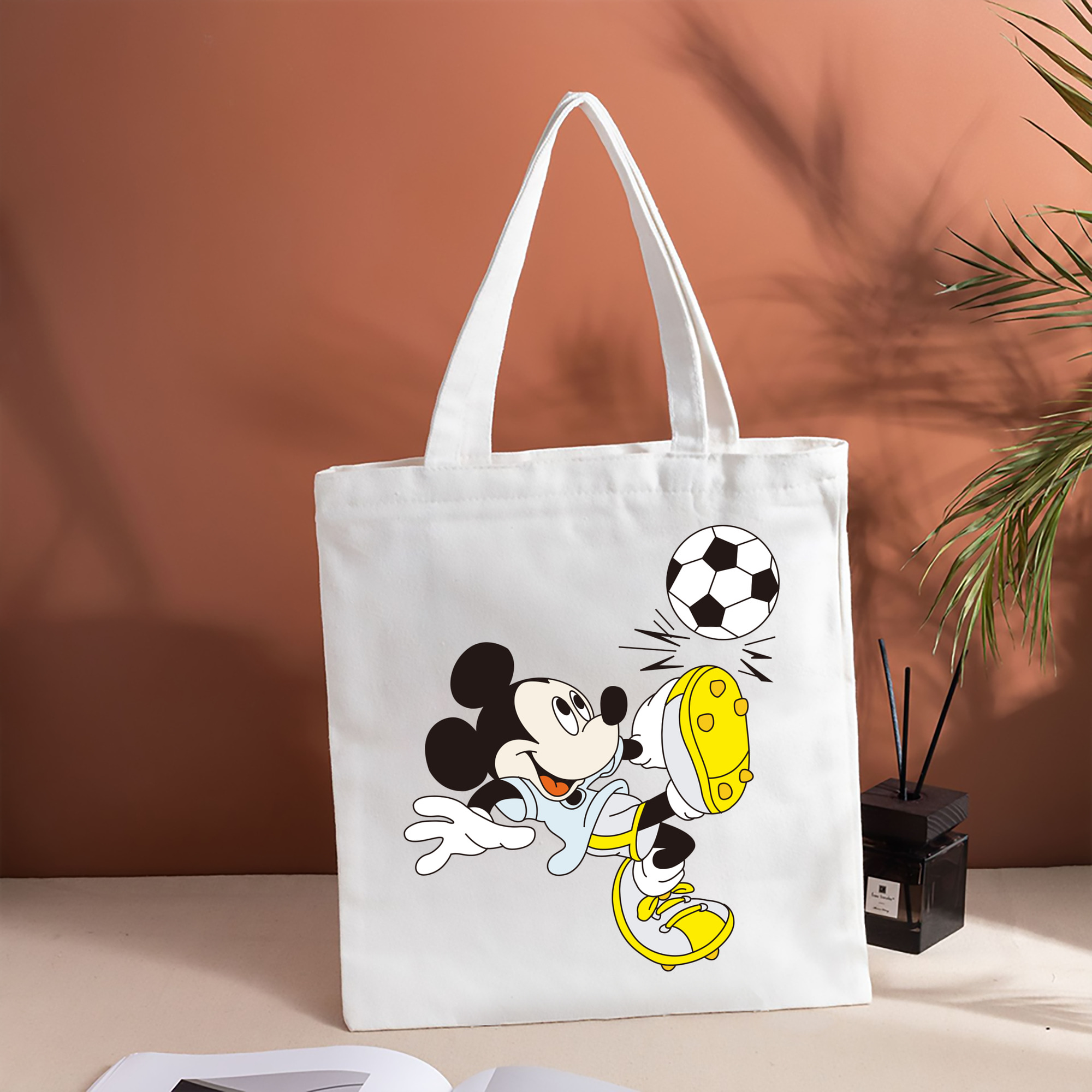 ミッキーマウス Mickey Mouse 縦型キャンバス生地手提げバッグ　トートバッグ