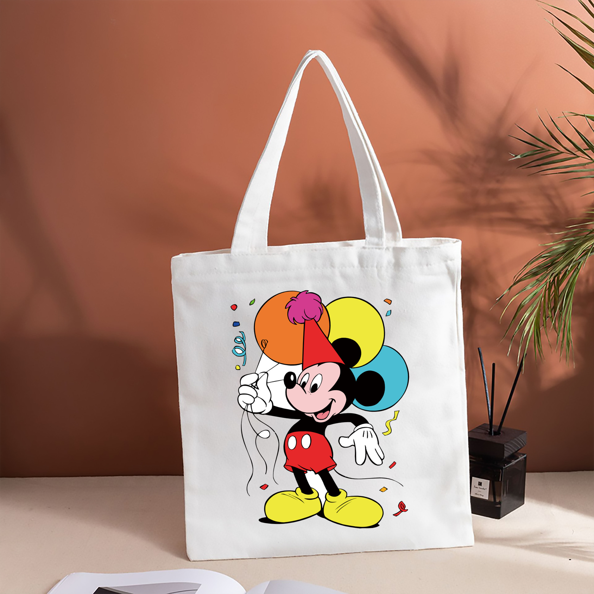 ミッキーマウス Mickey Mouse 縦型キャンバス生地手提げバッグ　トートバッグ