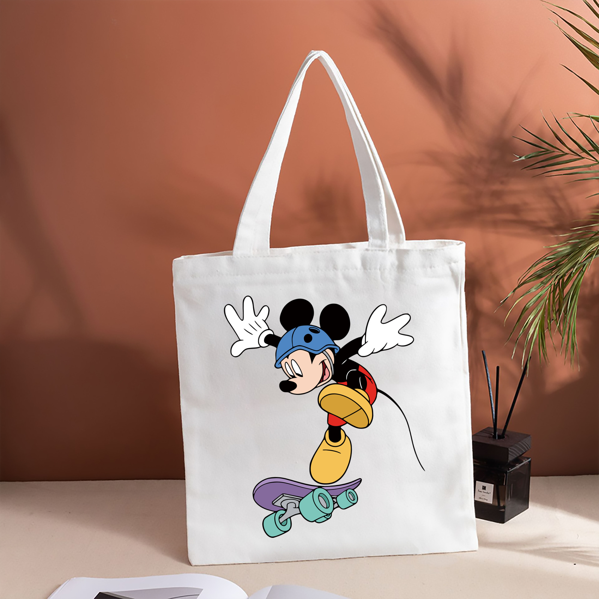 ミッキーマウス Mickey Mouse 縦型キャンバス生地手提げバッグ　トートバッグ