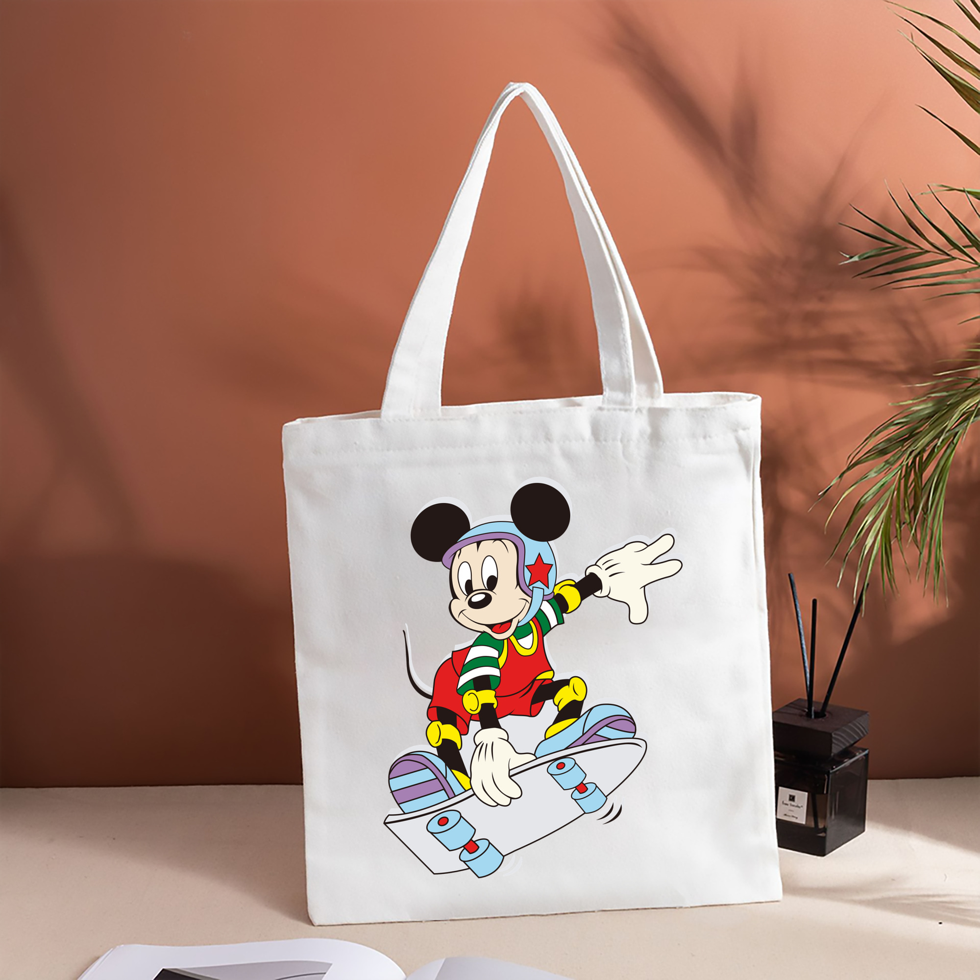 ミッキーマウス Mickey Mouse 縦型キャンバス生地手提げバッグ　トートバッグ