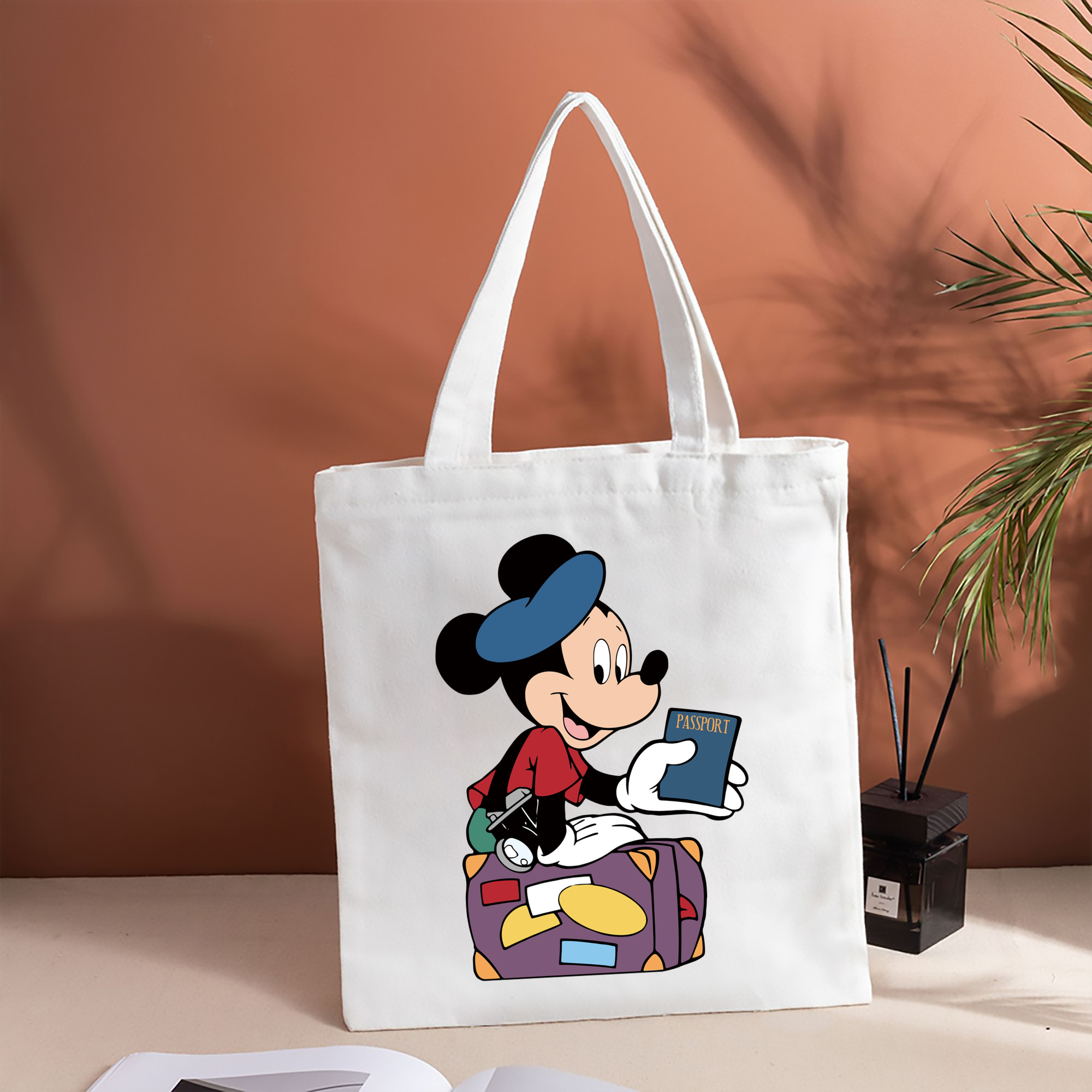 ミッキーマウス Mickey Mouse 縦型キャンバス生地手提げバッグ　トートバッグ
