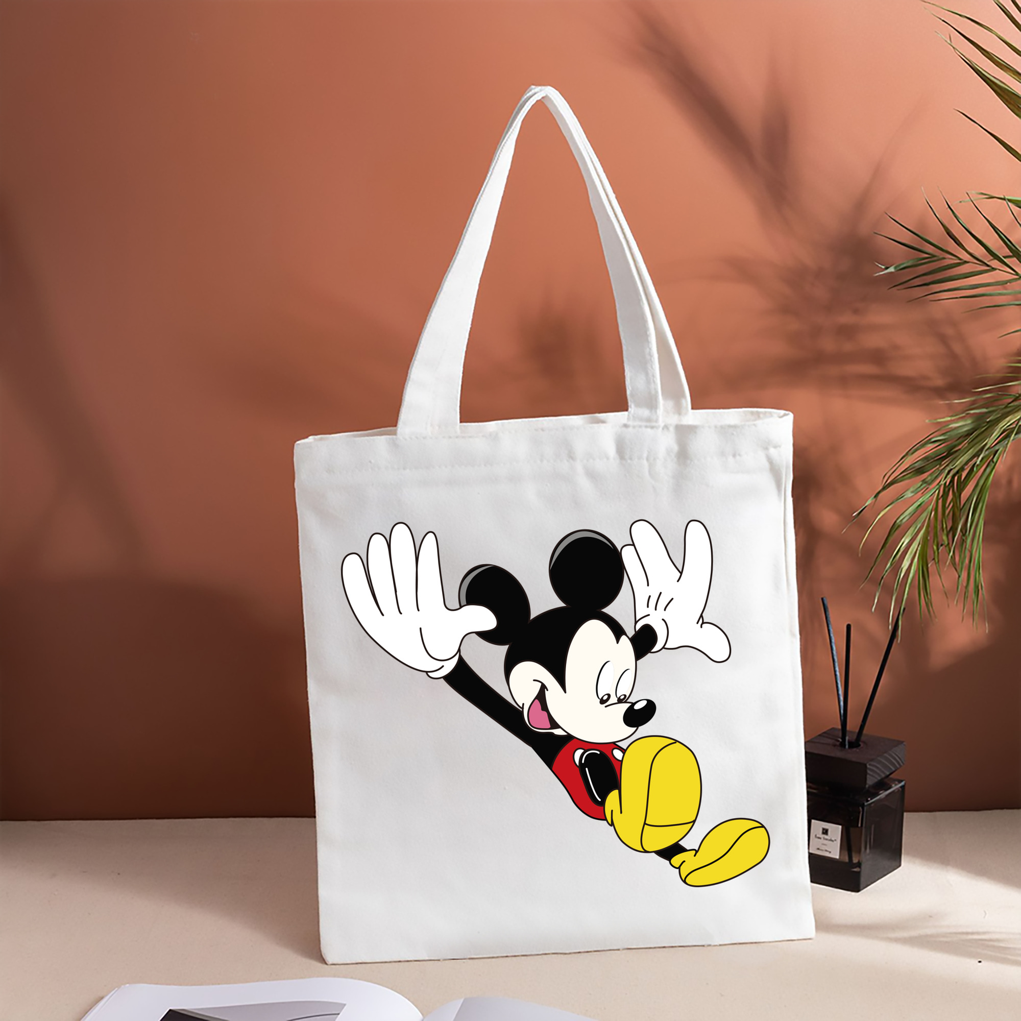 ミッキーマウス Mickey Mouse 縦型キャンバス生地手提げバッグ　トートバッグ