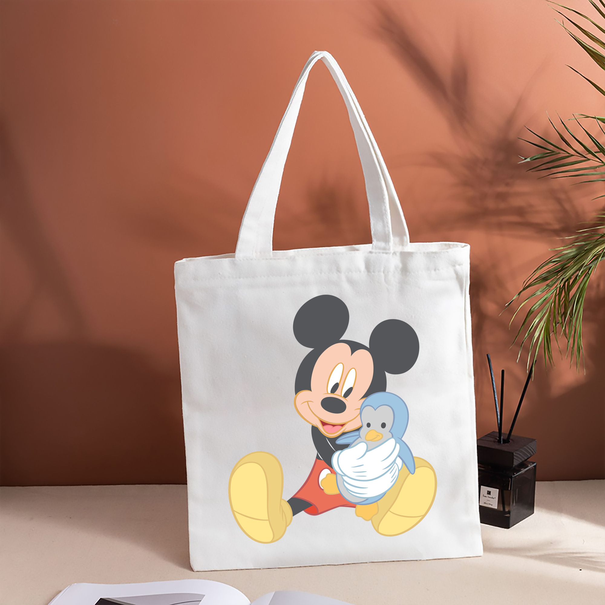 ミッキーマウス Mickey Mouse 縦型キャンバス生地手提げバッグ　トートバッグ
