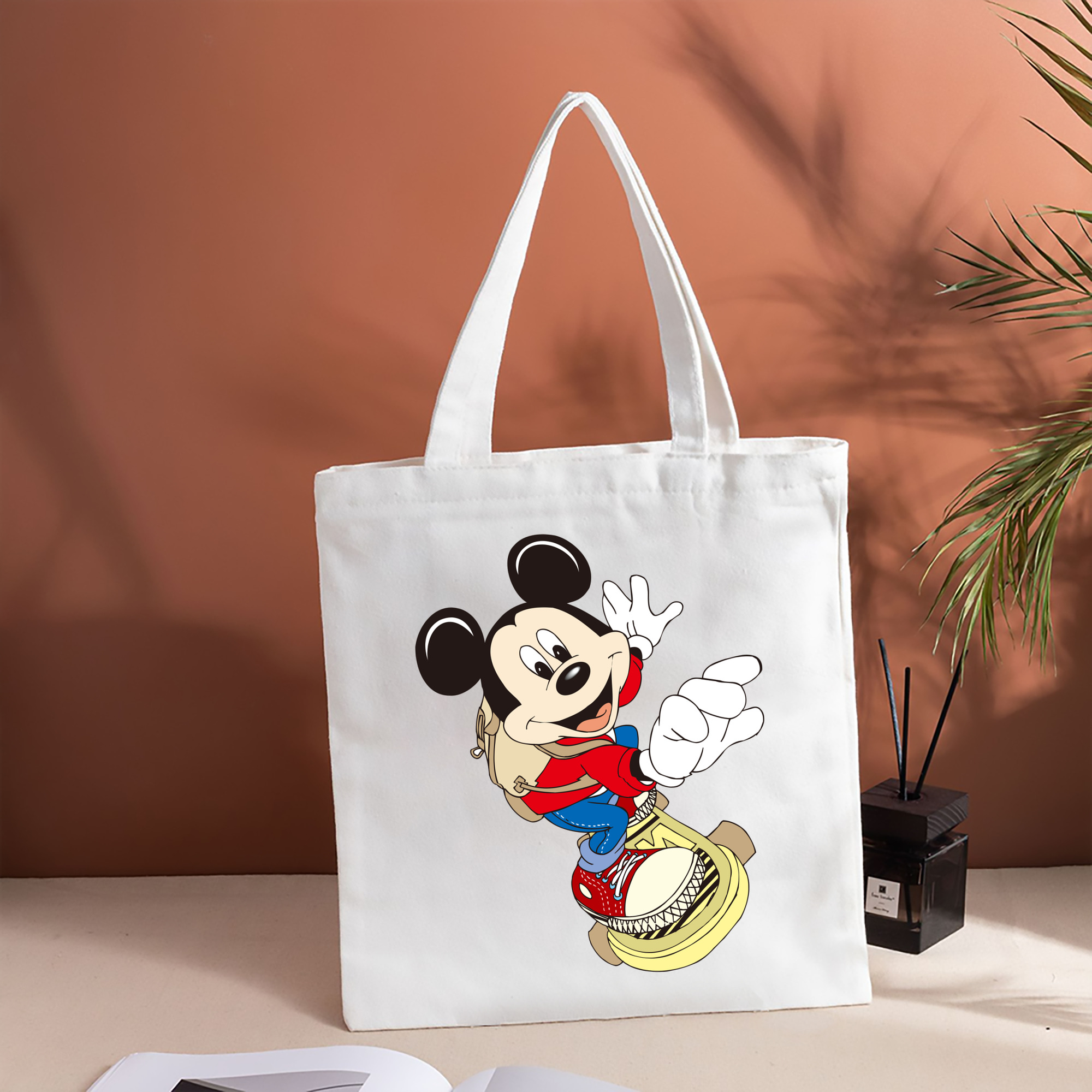 ミッキーマウス Mickey Mouse 縦型キャンバス生地手提げバッグ　トートバッグ