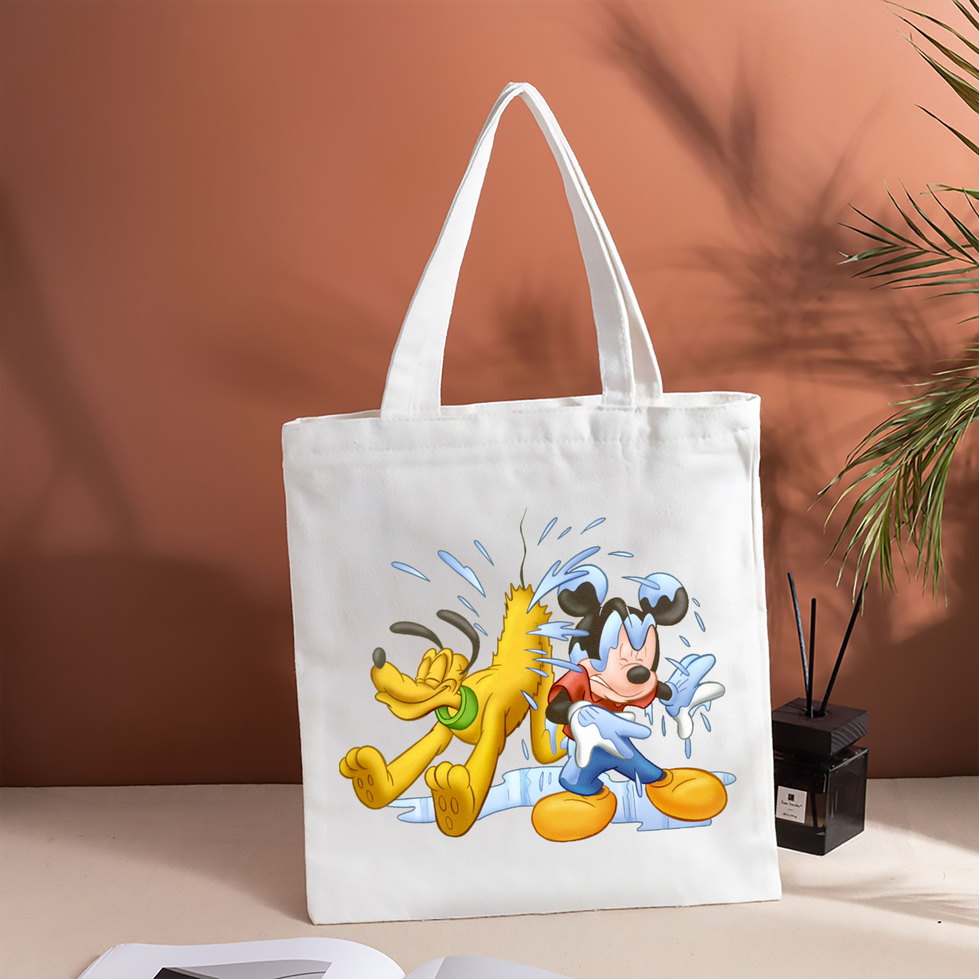 ミッキーマウス Mickey Mouse 縦型キャンバス生地手提げバッグ　トートバッグ