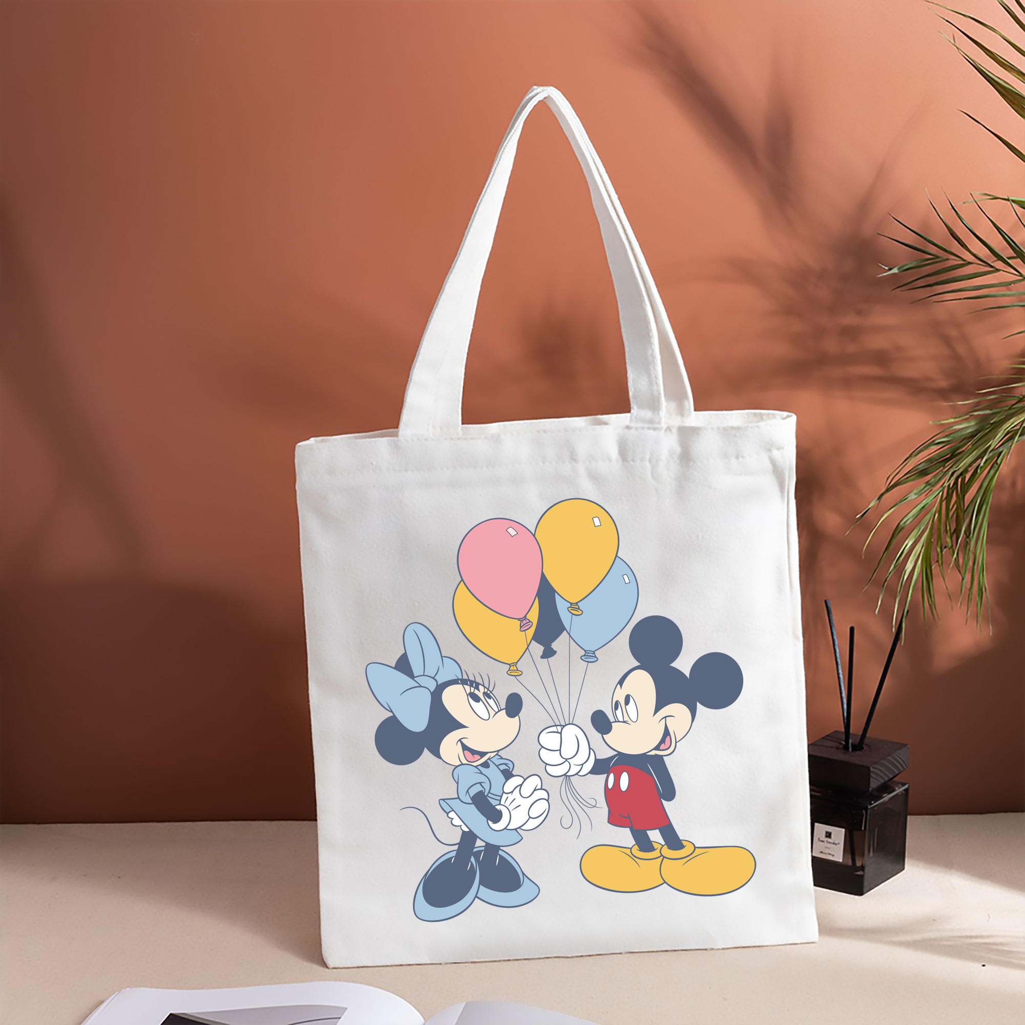 ミッキーマウス Mickey Mouse 縦型キャンバス生地手提げバッグ　トートバッグ