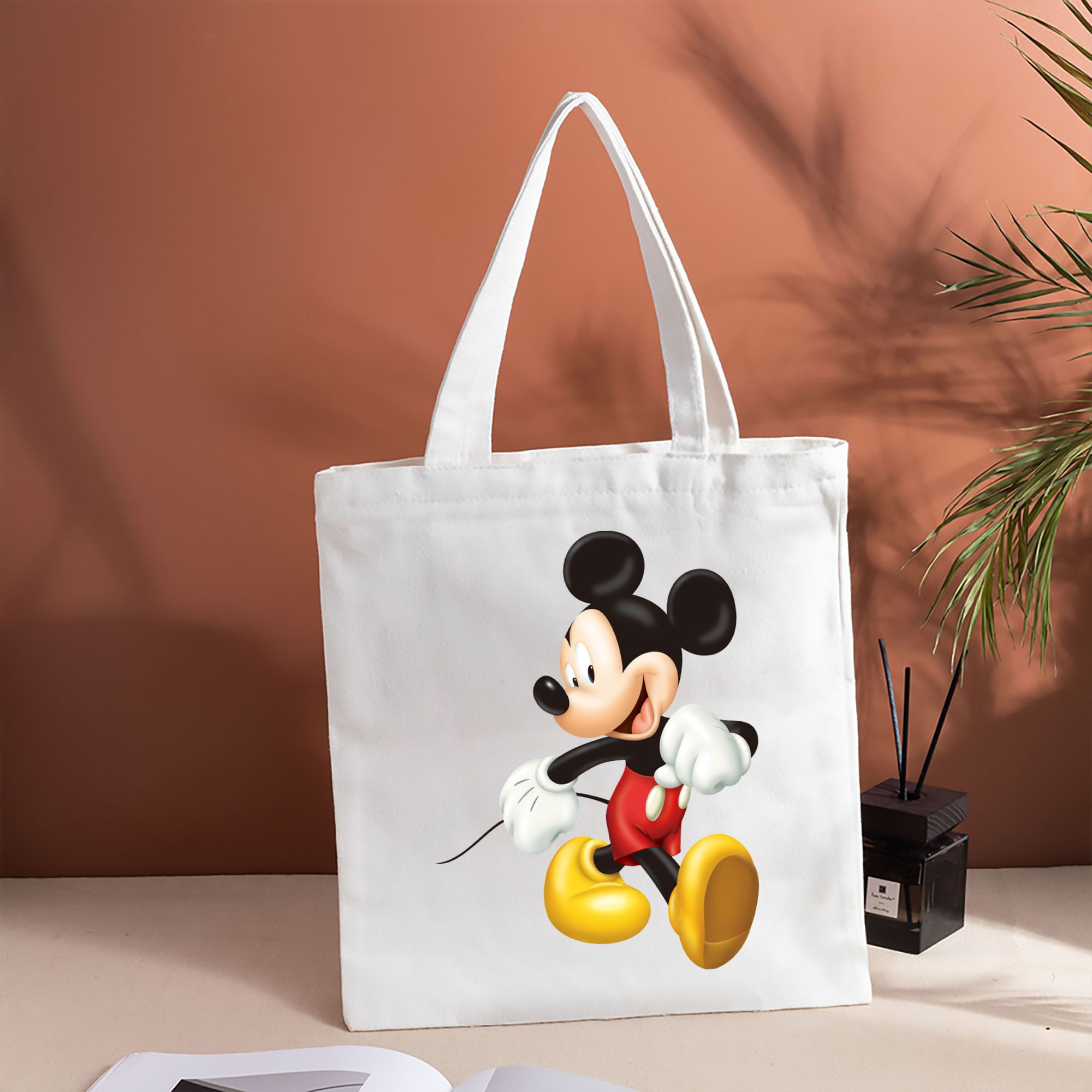 ミッキーマウス Mickey Mouse 縦型キャンバス生地手提げバッグ　トートバッグ