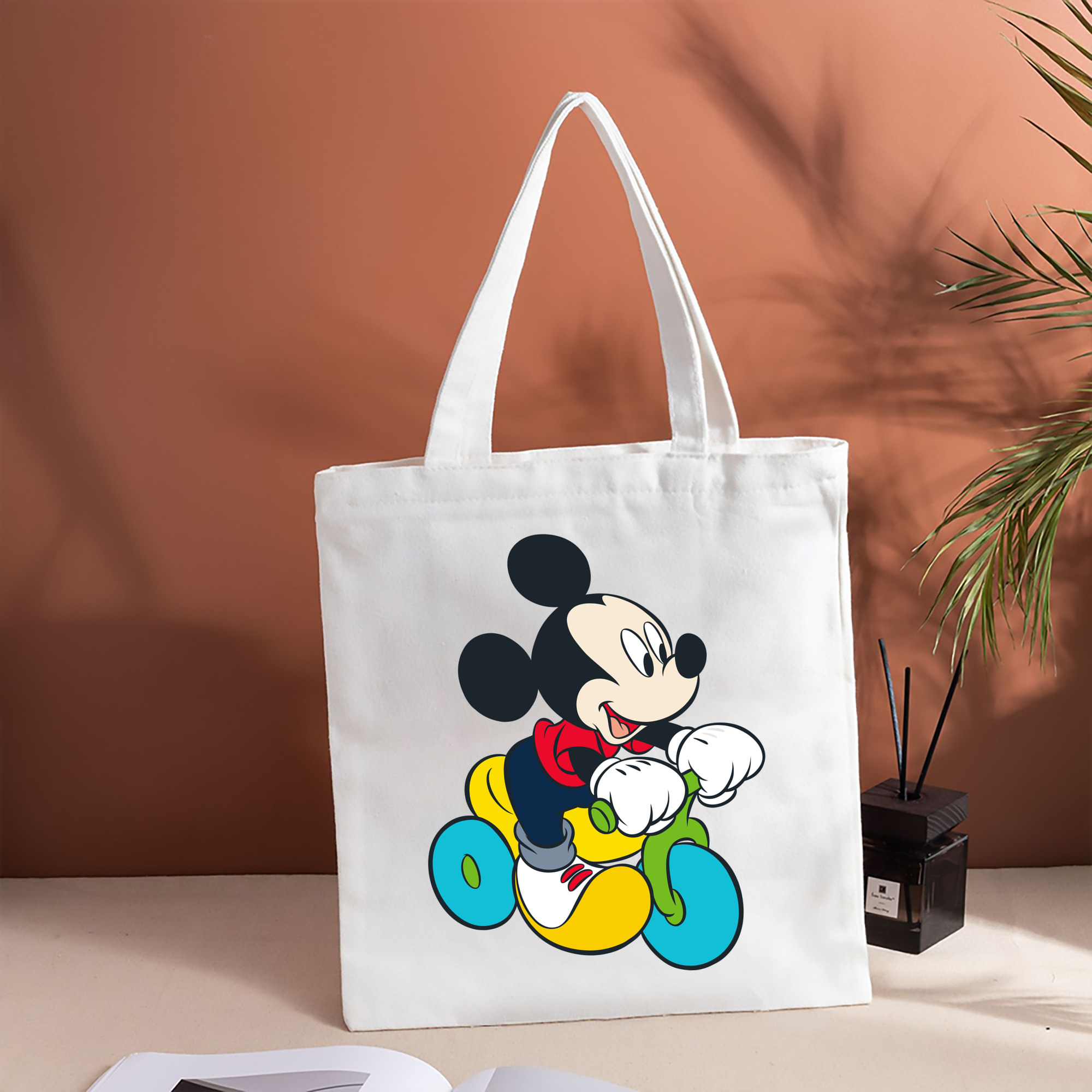 ミッキーマウス Mickey Mouse 縦型キャンバス生地手提げバッグ　トートバッグ