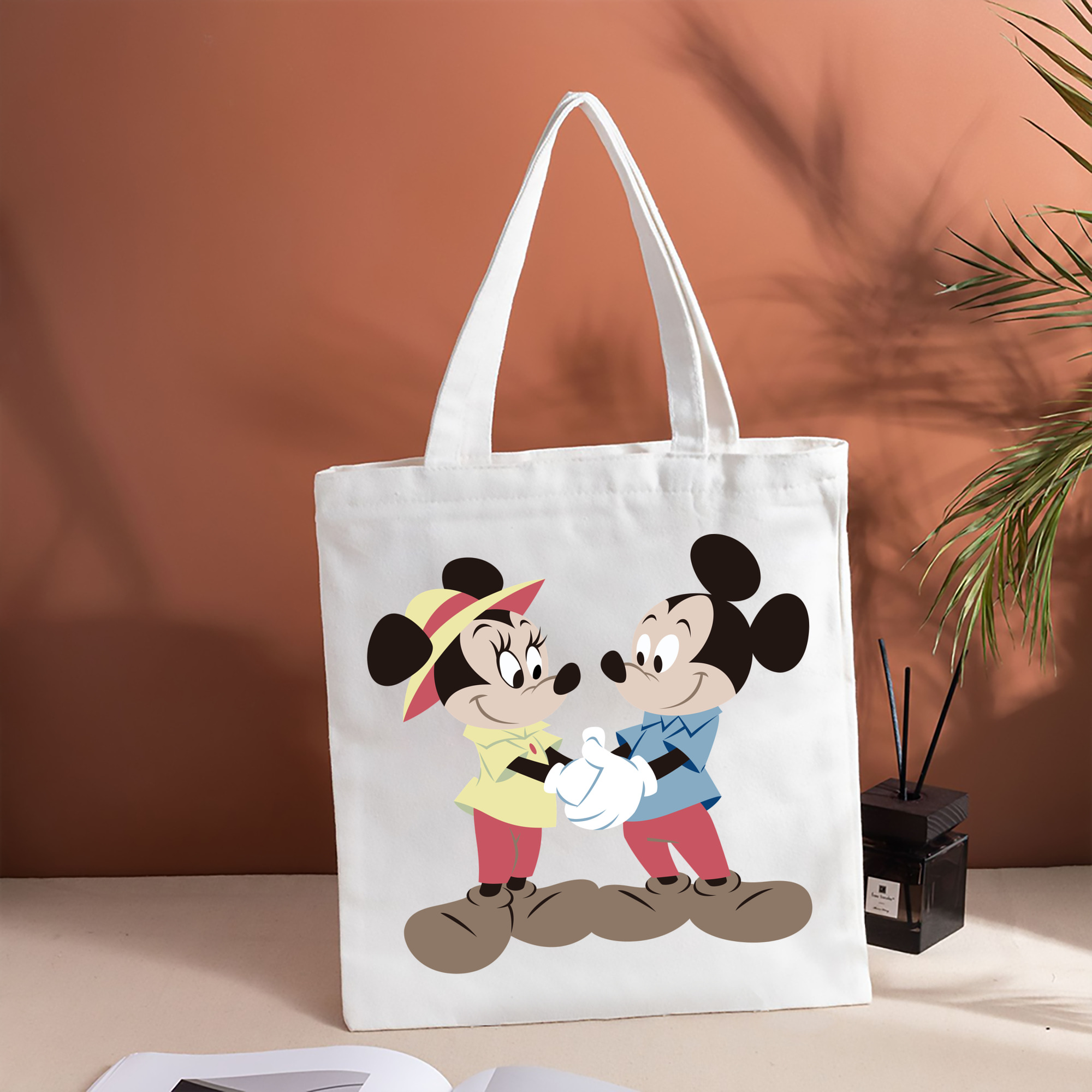 ミッキーマウス Mickey Mouse 縦型キャンバス生地手提げバッグ　トートバッグ
